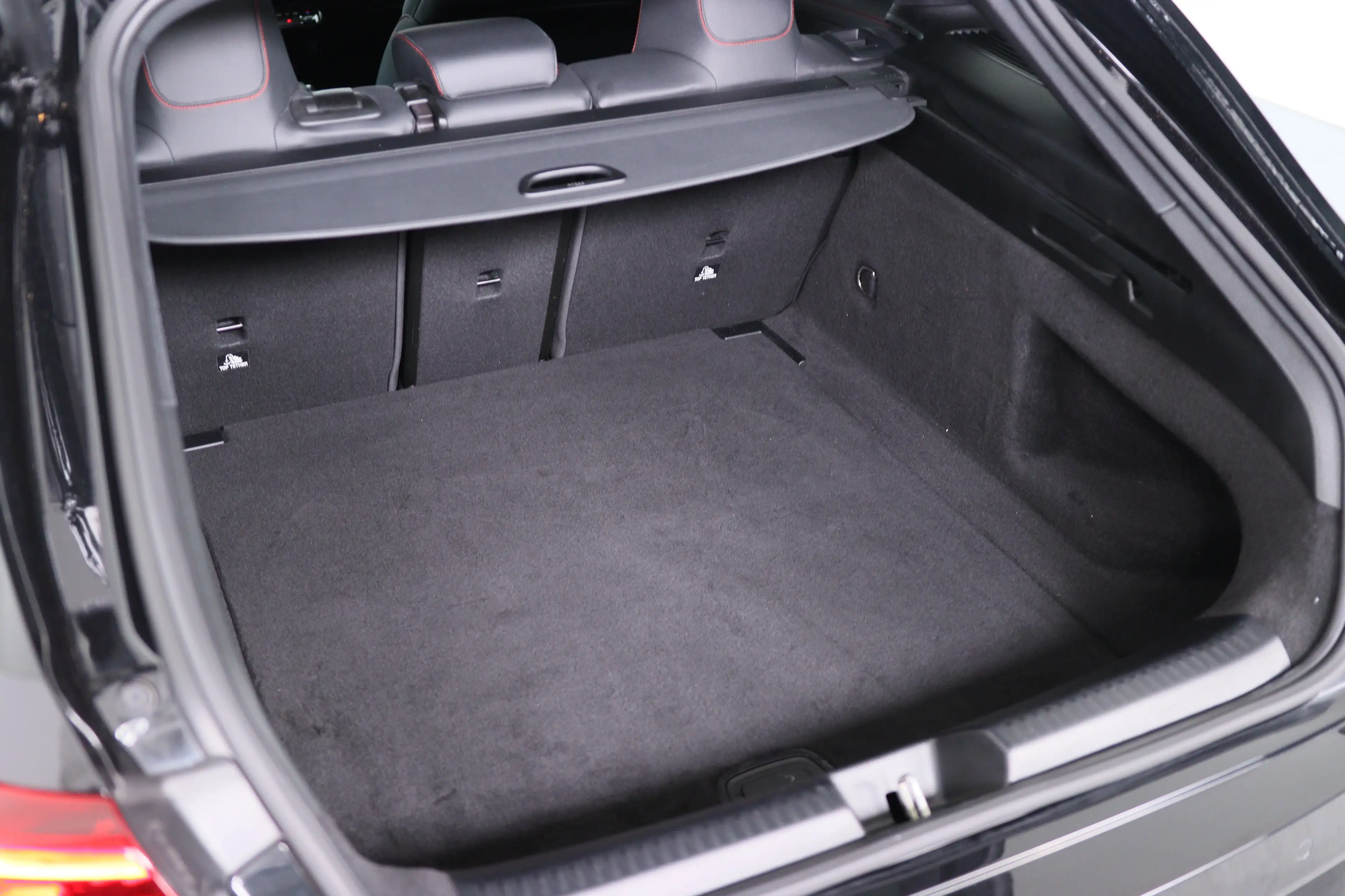 Mercedes-Benz CLA 180 Shooting Brake AMG Line | AMG-styling | Electronic — photo 22