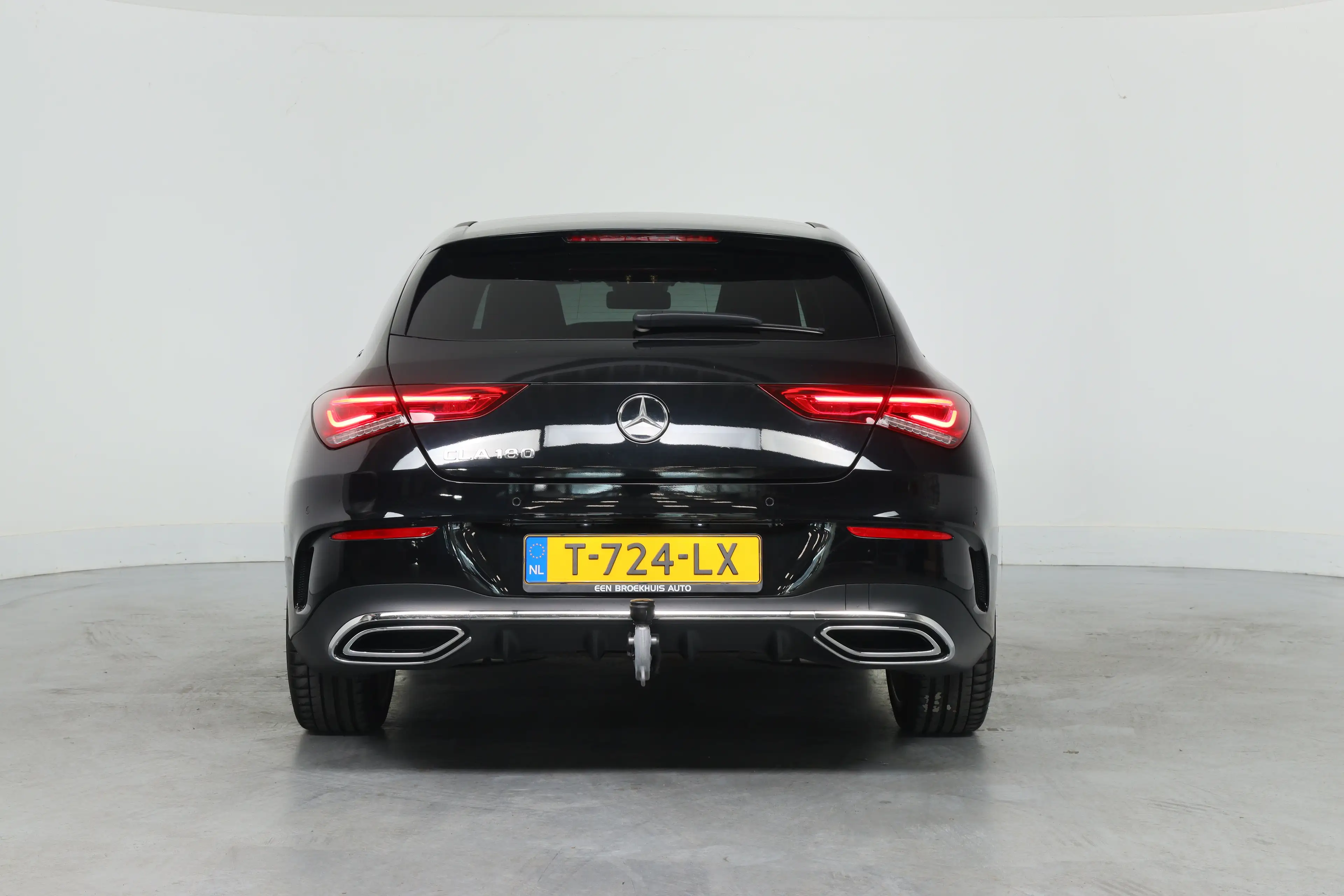 Mercedes-Benz CLA 180 Shooting Brake AMG Line | AMG-styling | Electronic — photo 7