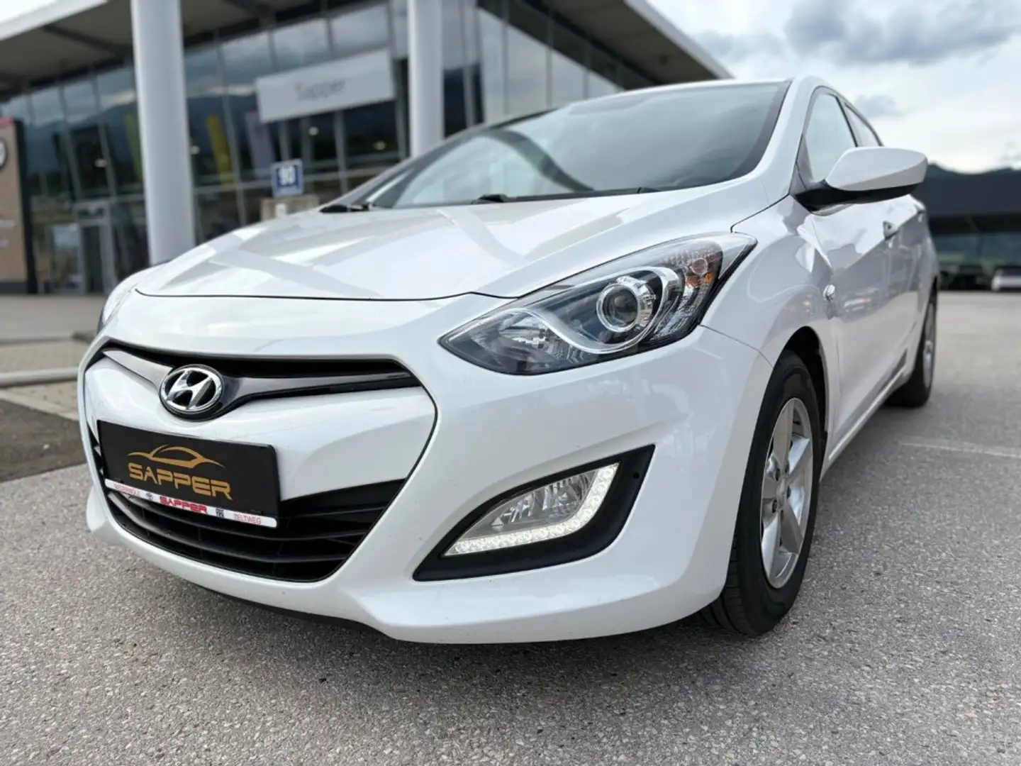 Hyundai i30 1,4 CVVT Europe Blanc - 2