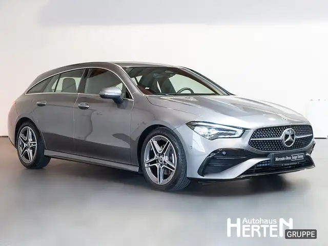Mercedes-Benz Cla view 3