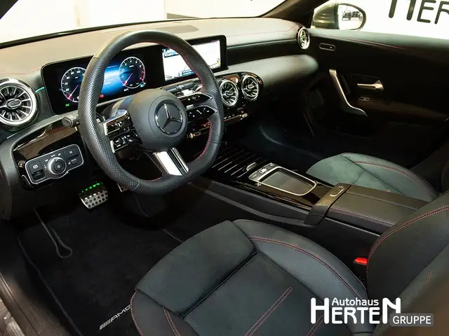 Mercedes-Benz Cla view 8