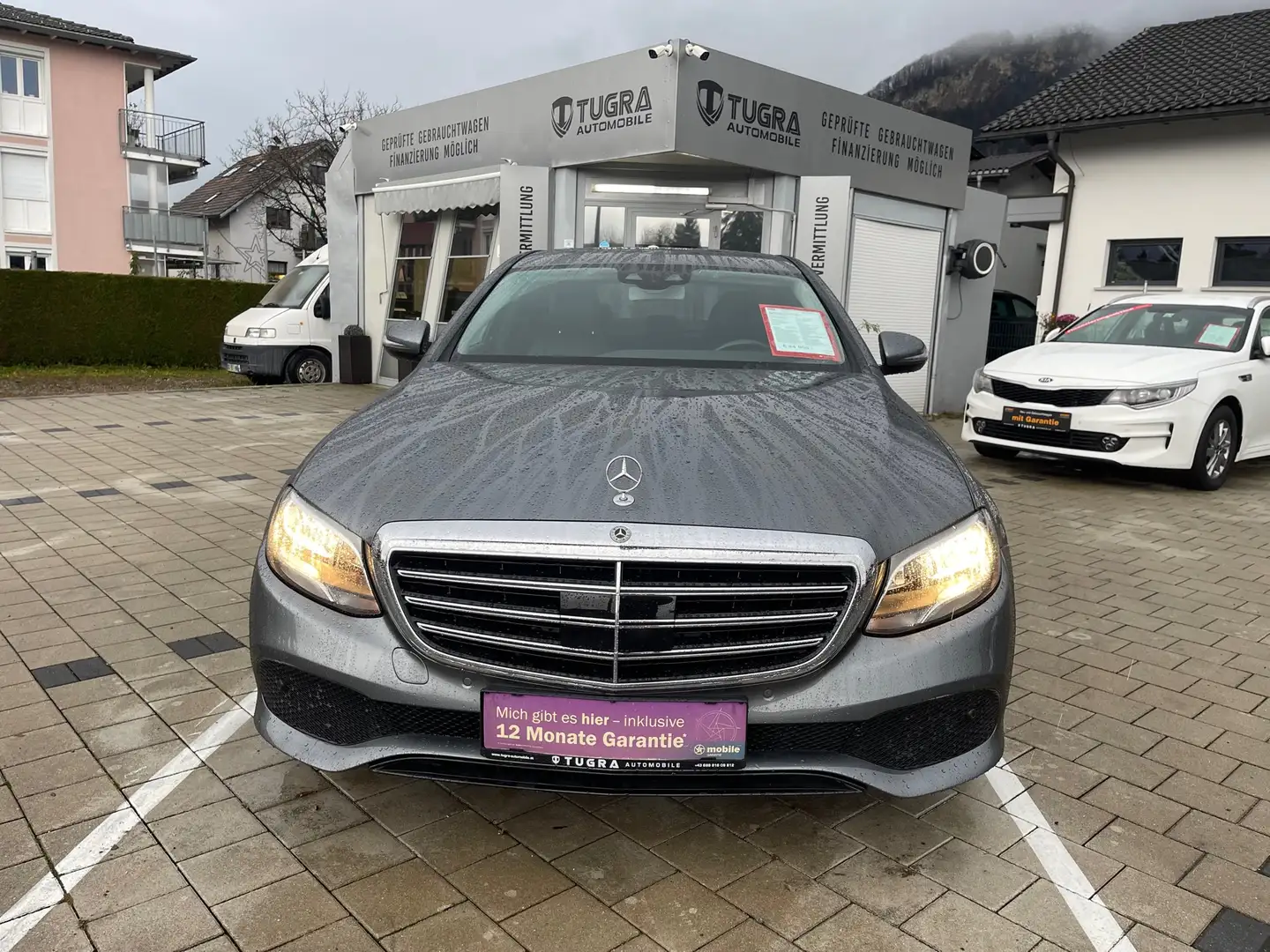 Mercedes-Benz E 350 d 4Matic*Navi*Tot-Winkel*Leder* Grau - 2