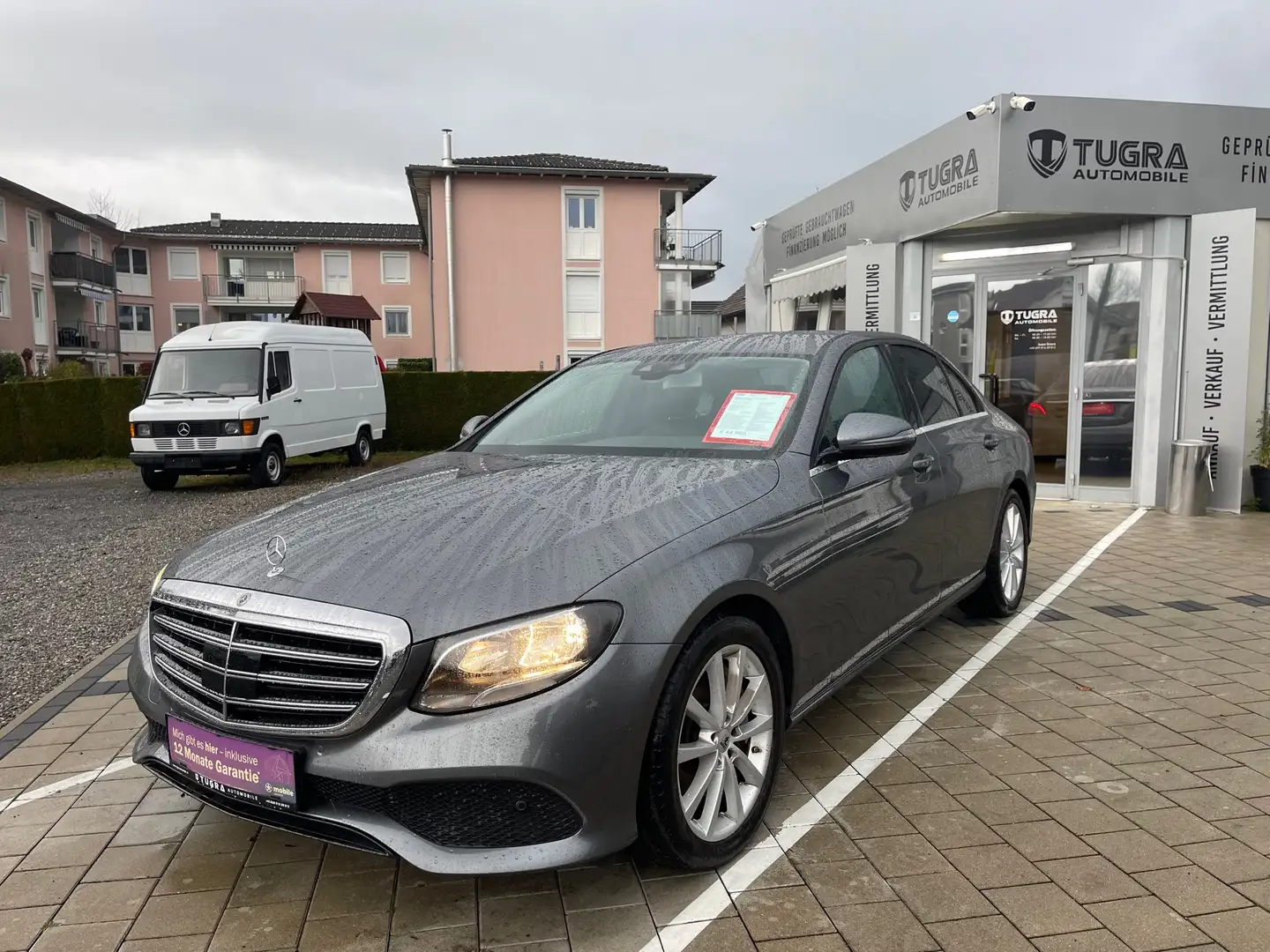 Mercedes-Benz E 350 d 4Matic*Navi*Tot-Winkel*Leder* Grau - 1