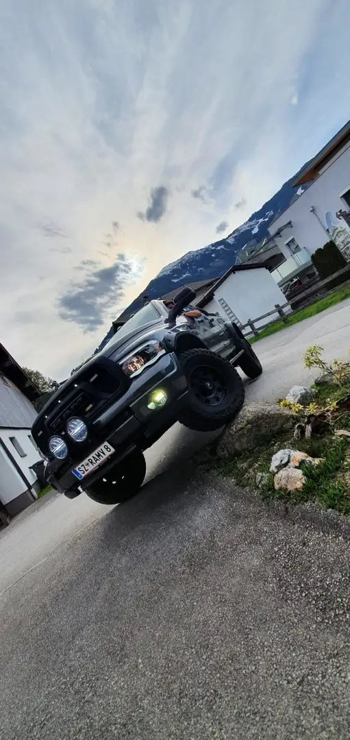 Dodge RAM Laramie Grau - 1
