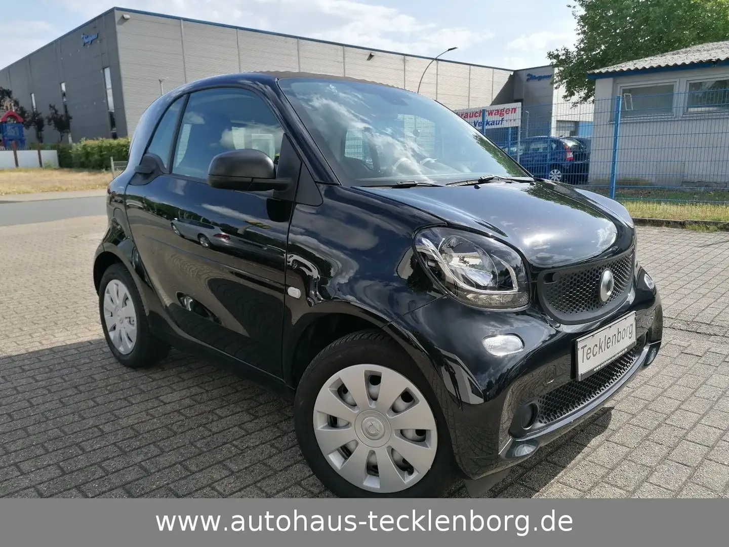 smart forTwo coupé 1.0 * Klimaauto. * Allwetterreifen Schwarz - 2