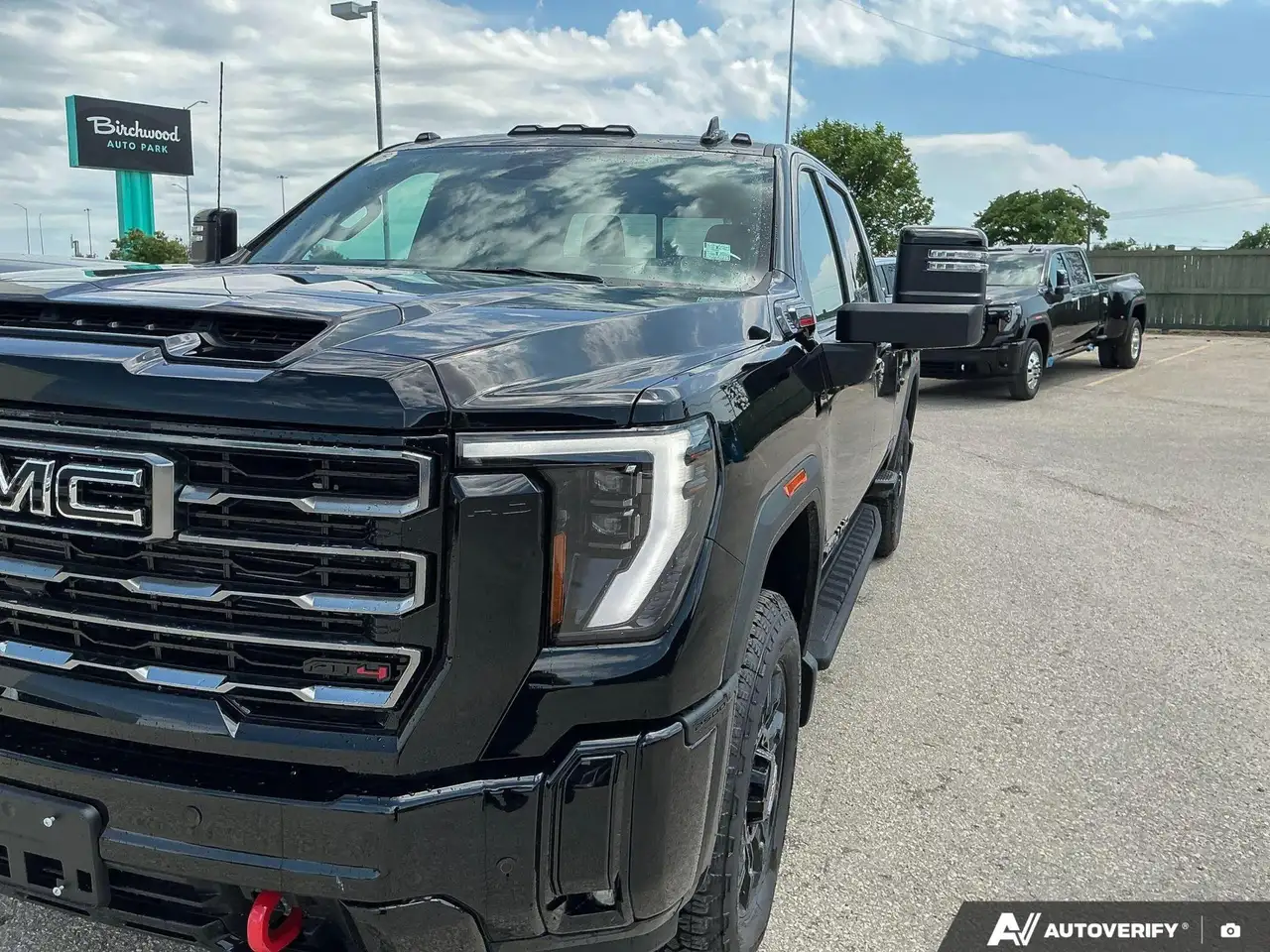 GMC Sierra 2500HD снимка GMC Sierra 2500HD