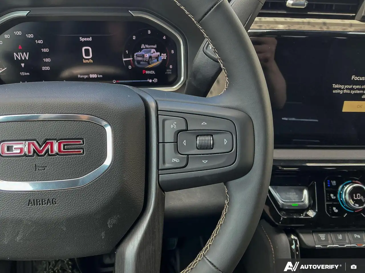 GMC Sierra 2500HD снимка GMC Sierra 2500HD