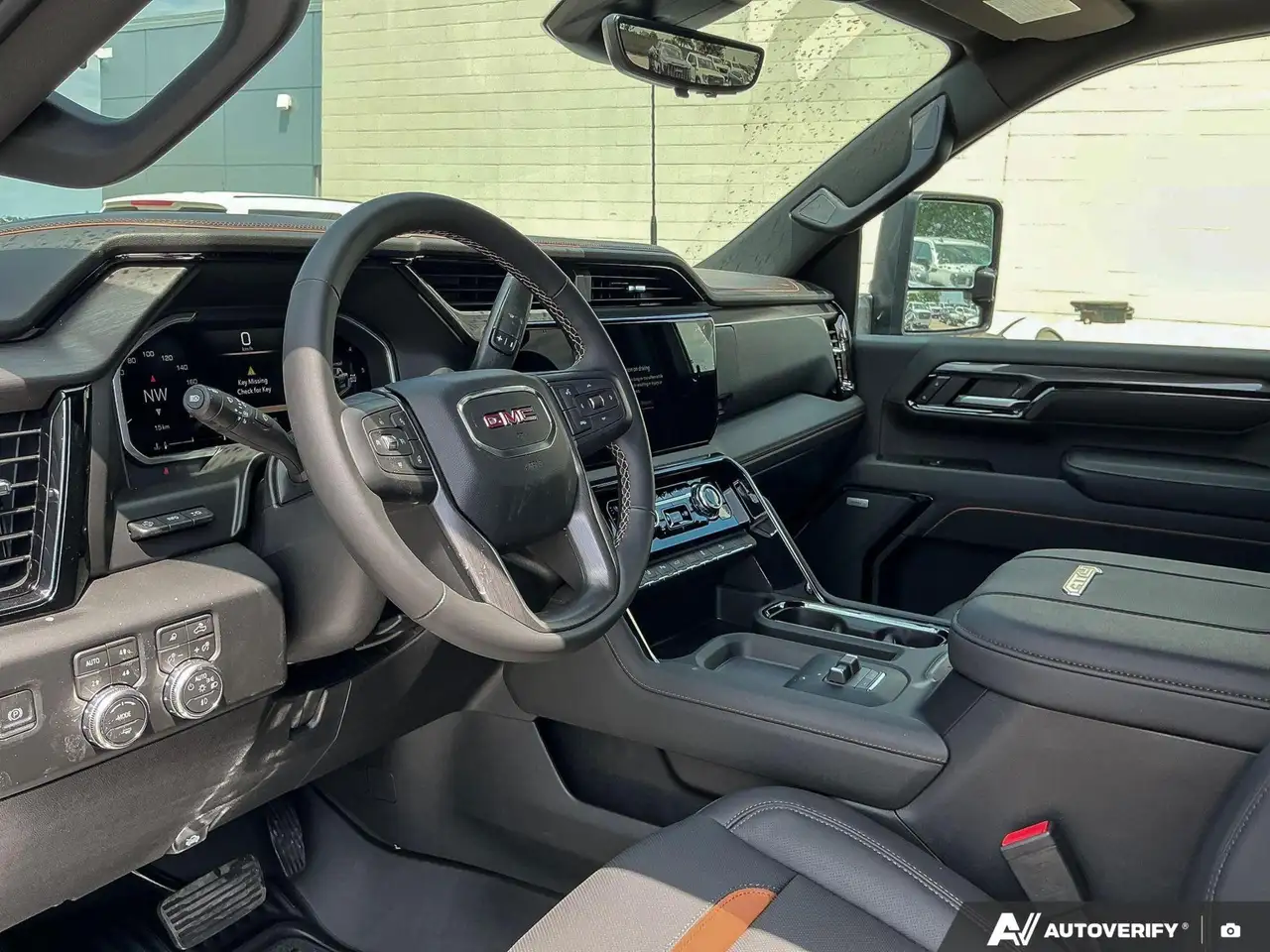 GMC Sierra 2500HD снимка GMC Sierra 2500HD