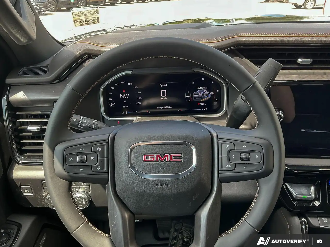 GMC Sierra 2500HD снимка GMC Sierra 2500HD