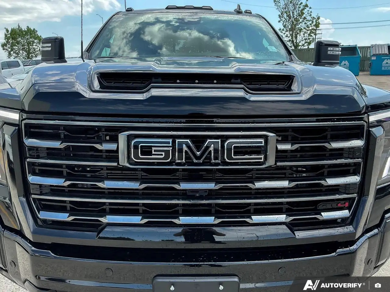 GMC Sierra 2500HD снимка GMC Sierra 2500HD
