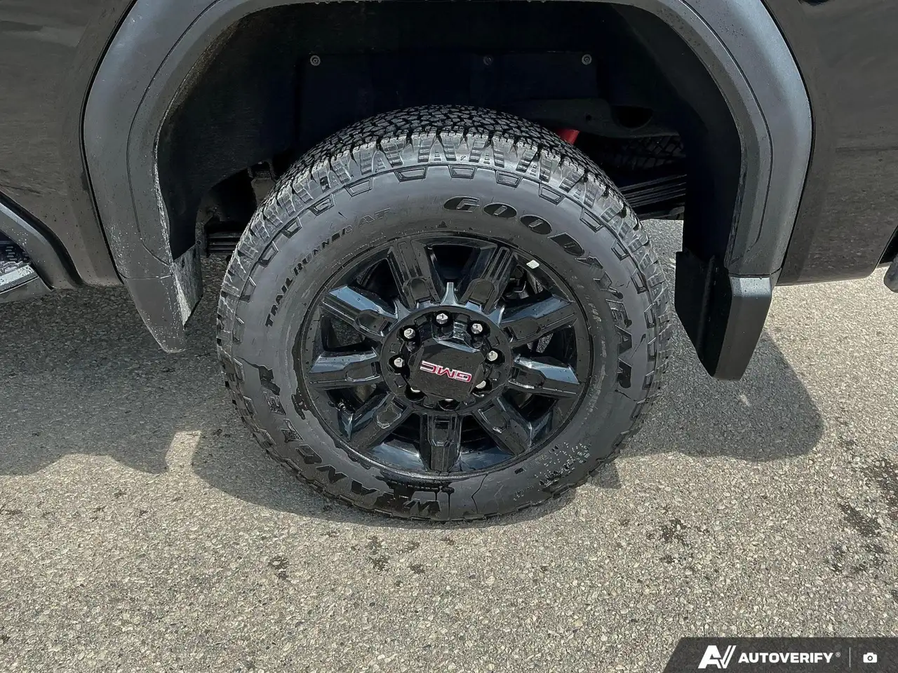 GMC Sierra 2500HD снимка GMC Sierra 2500HD