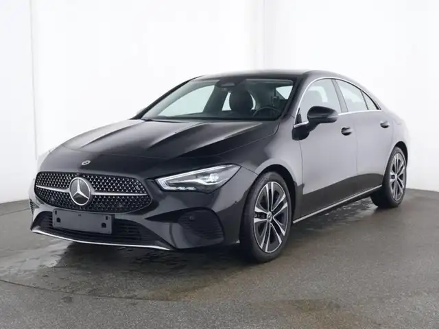 Mercedes-Benz CLA 180 Automatic Progressive Advanced