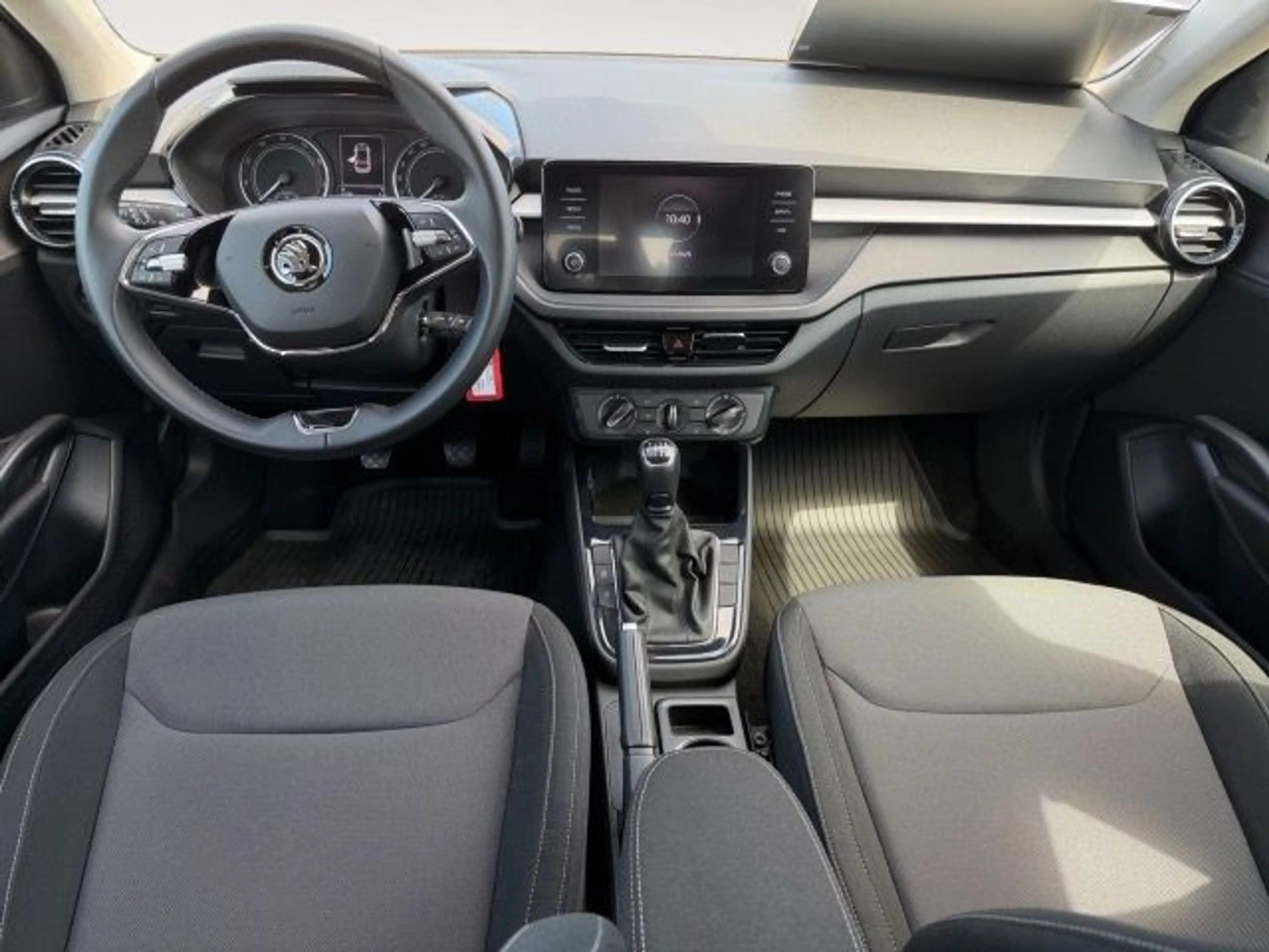 Skoda Fabia 1.0 Ambition PDC hinten,Kammera,SHZ., — photo 10