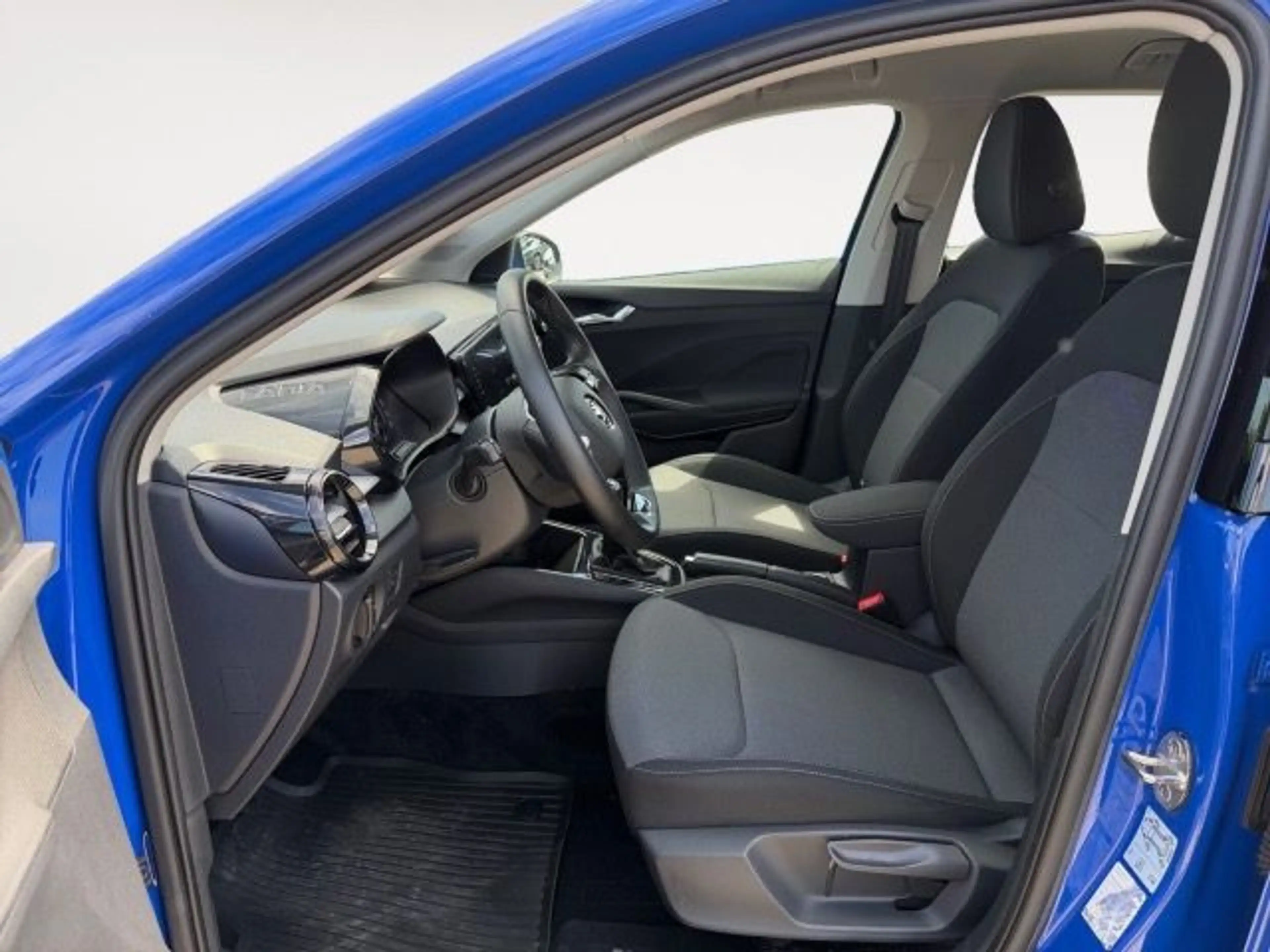 Skoda Fabia 1.0 Ambition PDC hinten,Kammera,SHZ., — photo 9