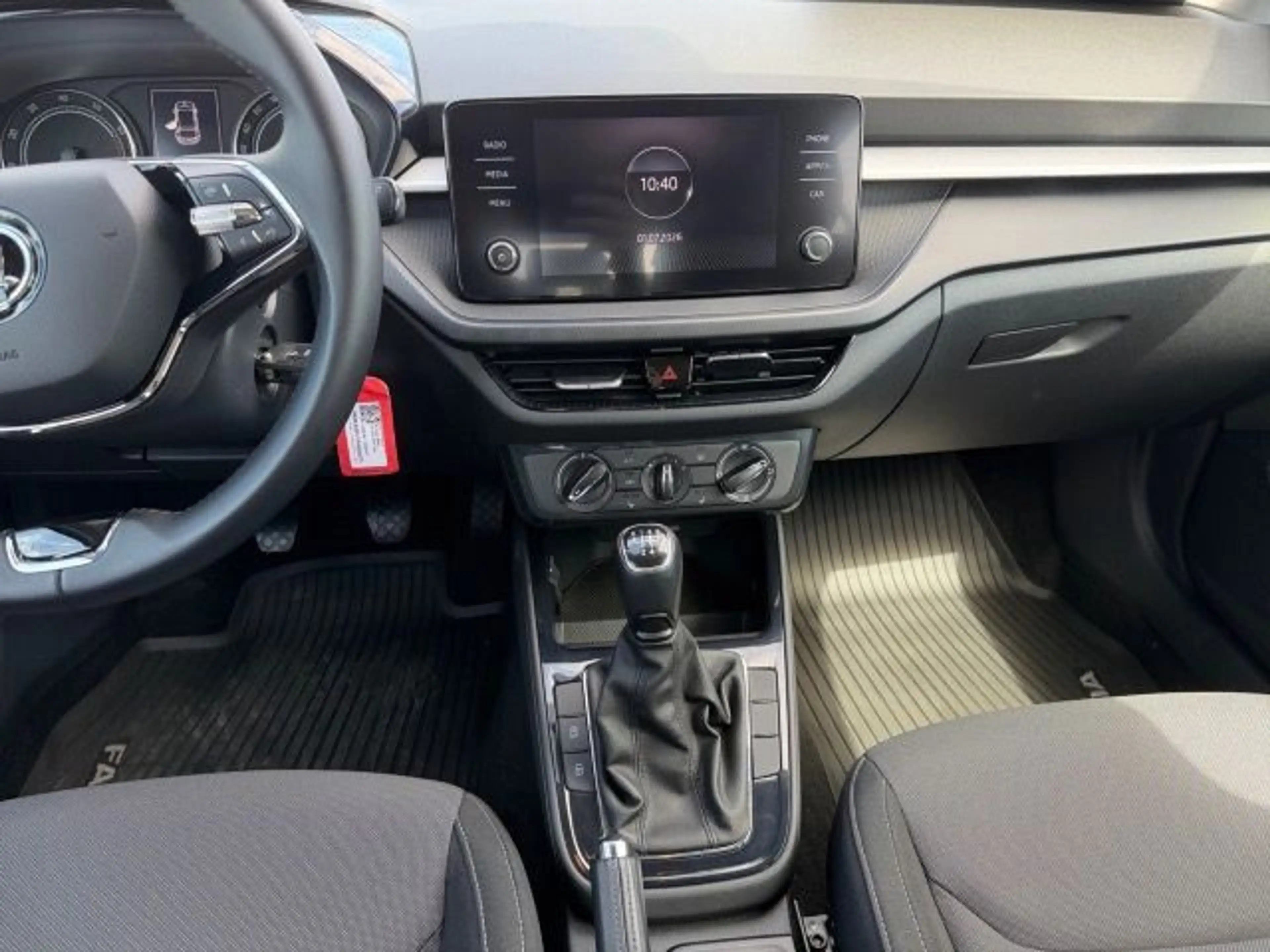 Skoda Fabia 1.0 Ambition PDC hinten,Kammera,SHZ., — photo 11