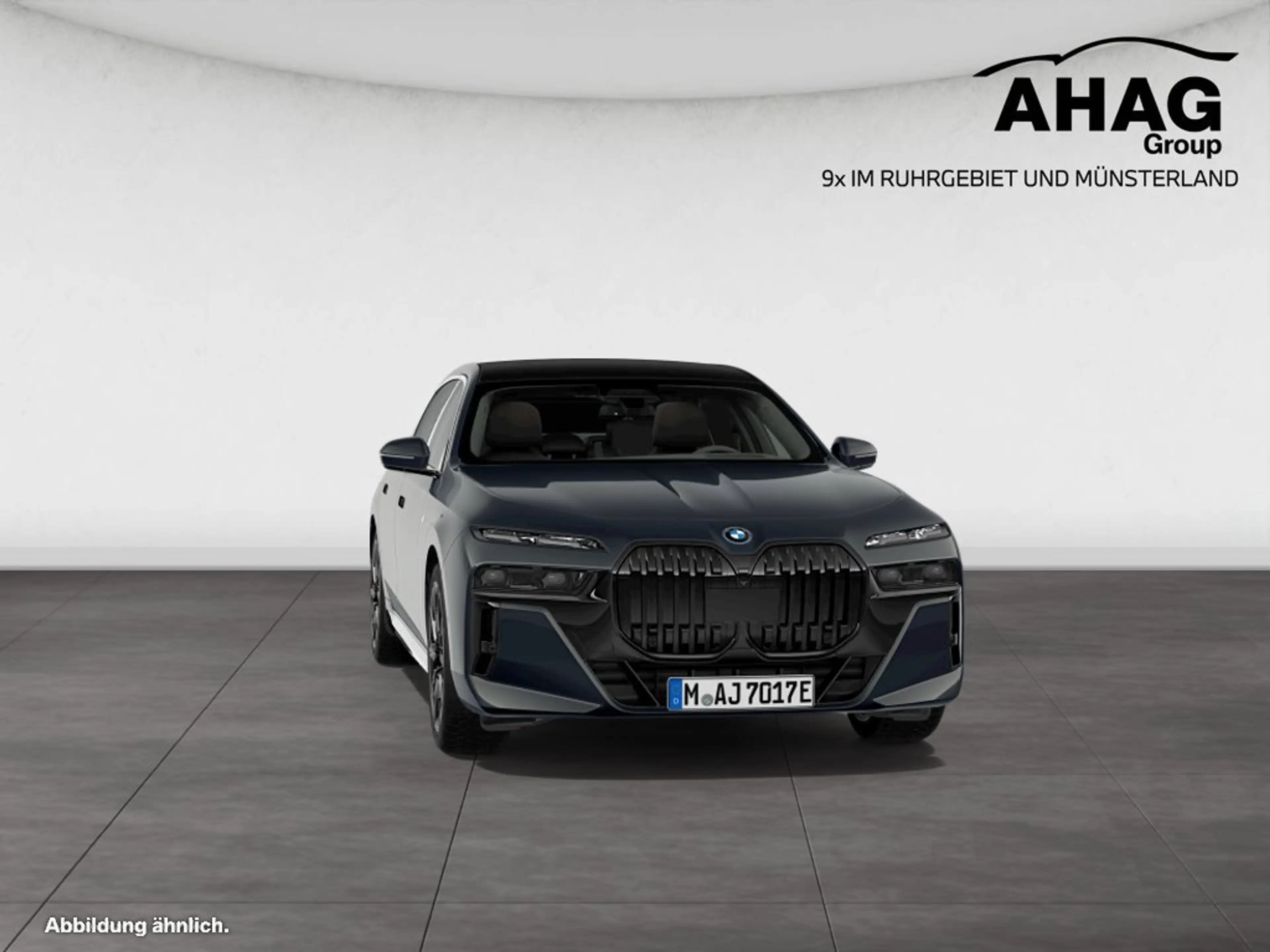 BMW i7 xDrive60 — photo 10