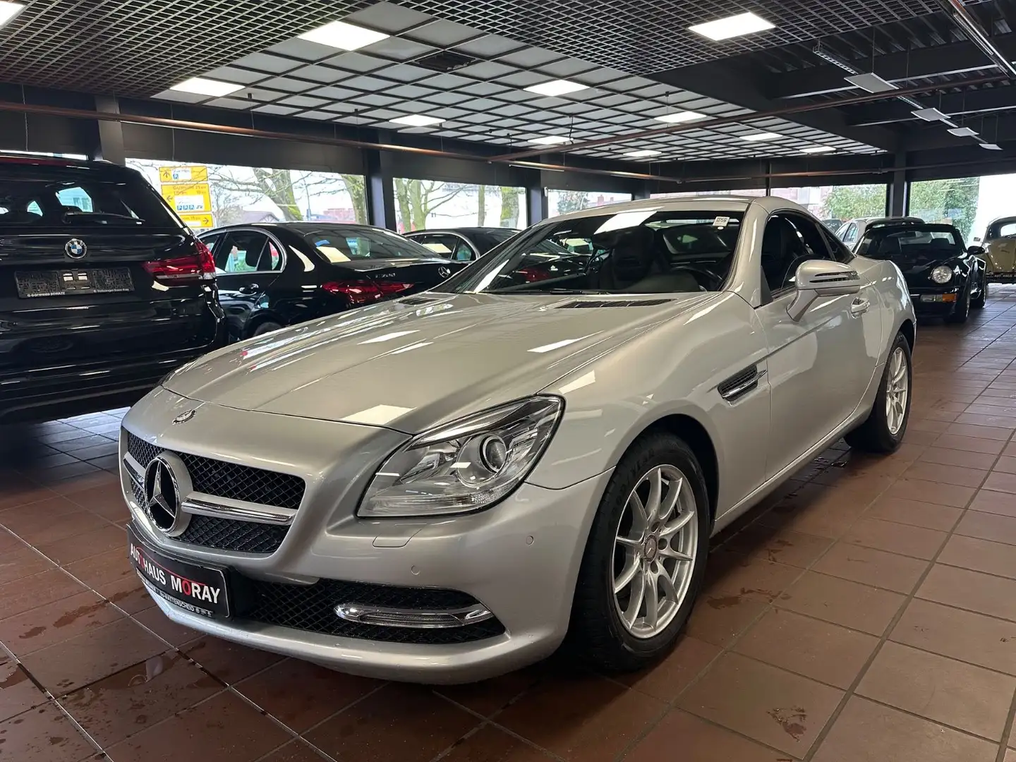 Mercedes-Benz SLK 200 SLK Roadster  200 BlueEfficiency  7G-TRONIC Silber - 1