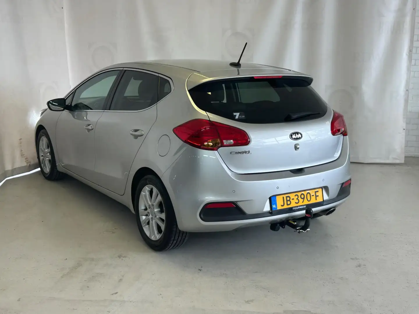 Kia Ceed / cee'd 1.6 GDI Comfort Pack|AUTOMAAT|CRUISE|NAVI|TREKHAAK Grijs - 2