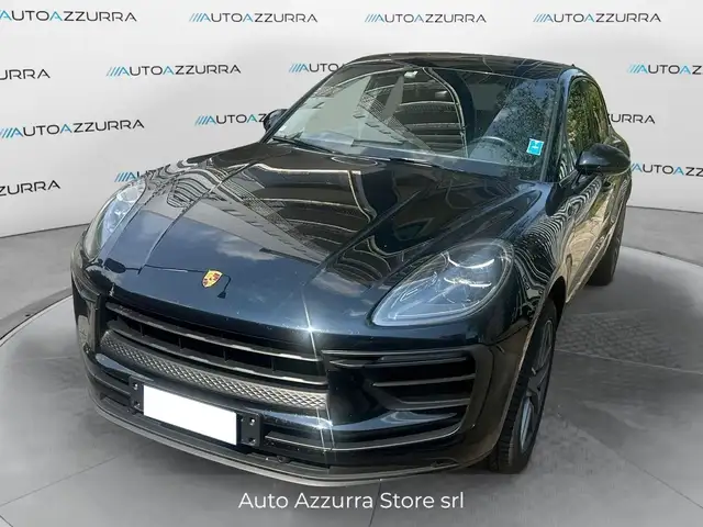 Porsche Macan view 2