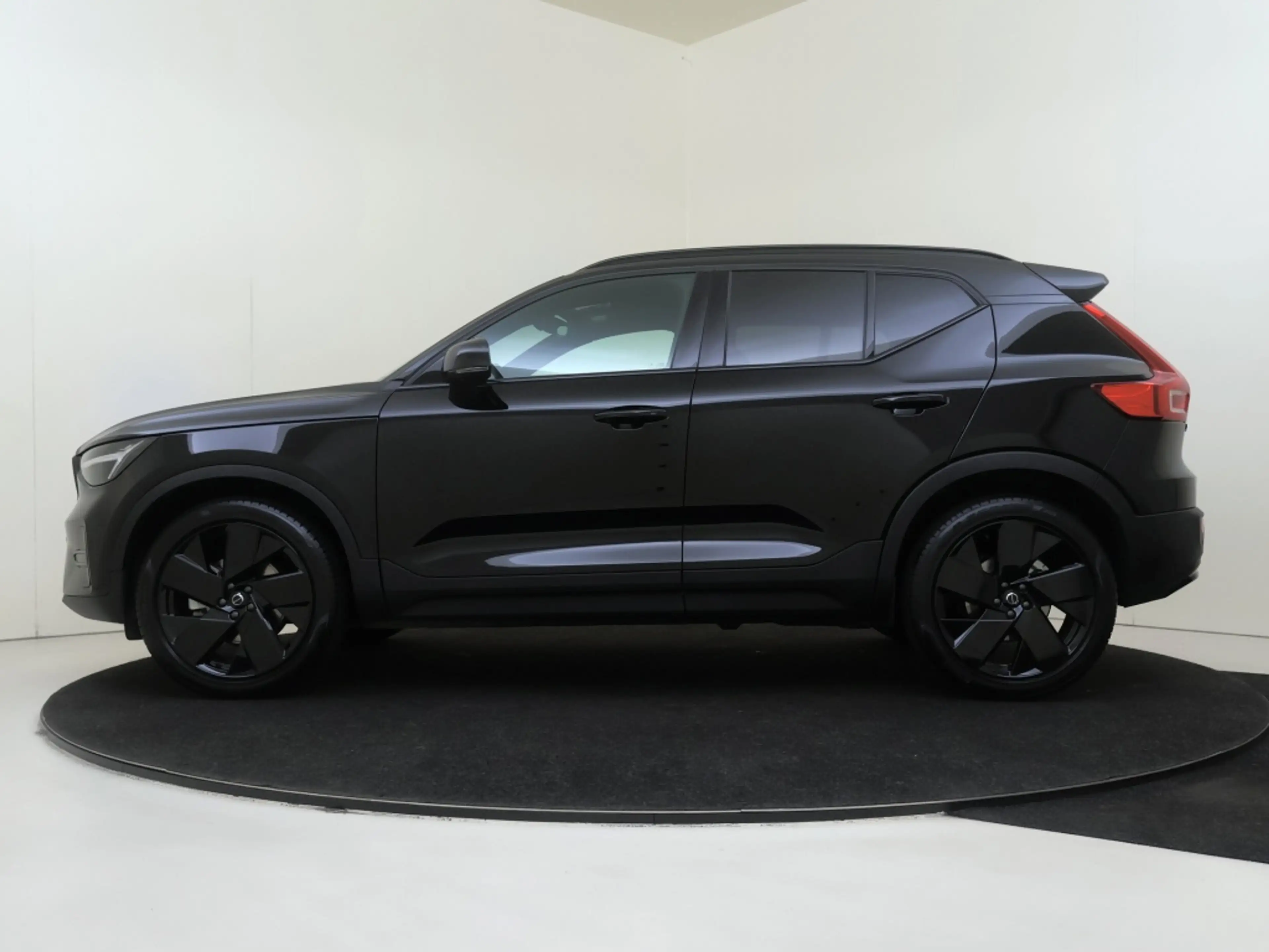 Volvo XC40 B4 Plus Black Edition | 360 Graden Camera | Panora — photo 2