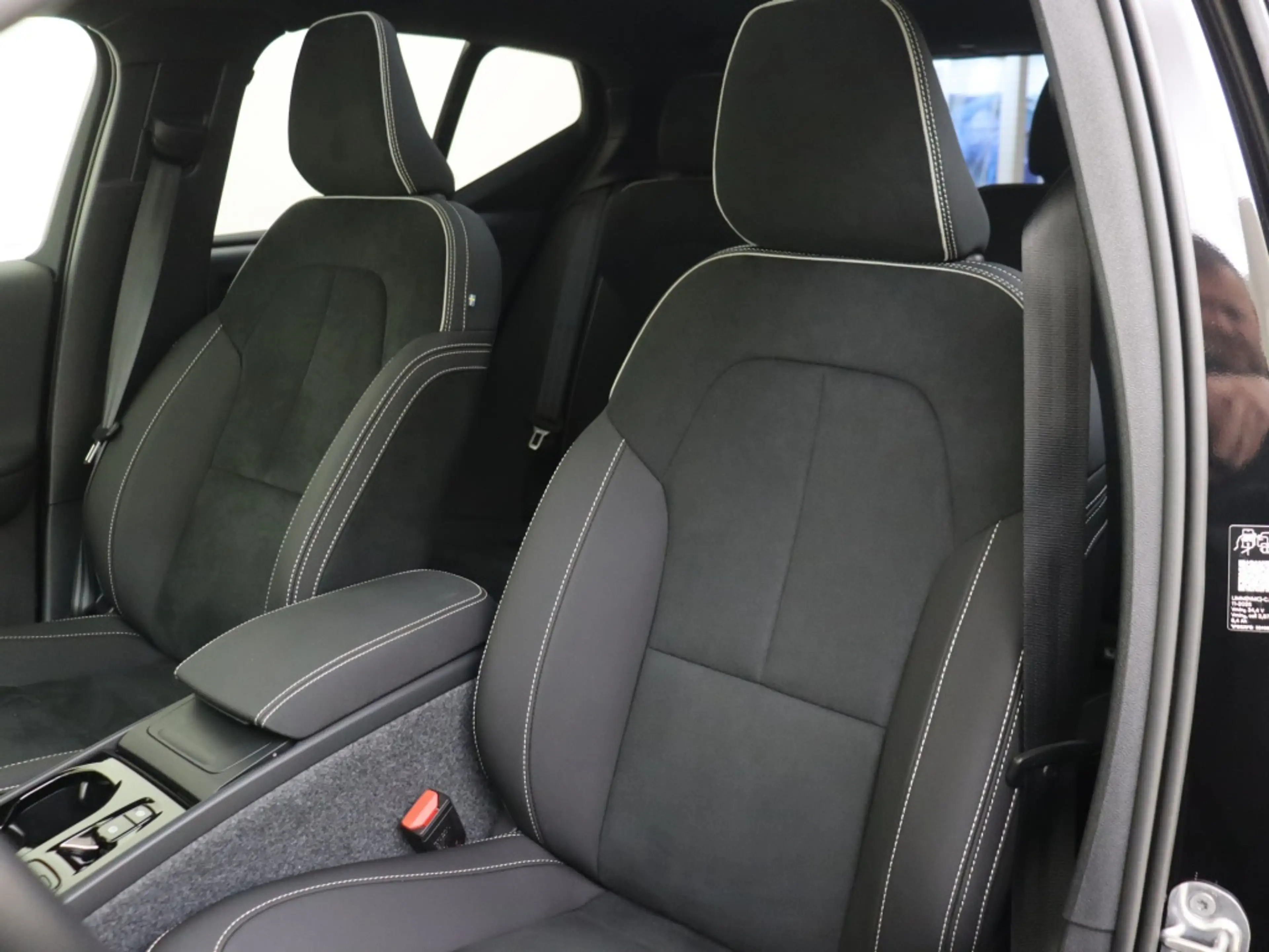 Volvo XC40 B4 Plus Black Edition | 360 Graden Camera | Panora — photo 15