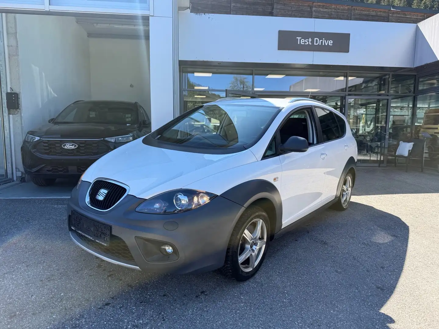 SEAT Altea Altea Freetrack Style 2,0 4WD TDi CR Style Weiß - 1