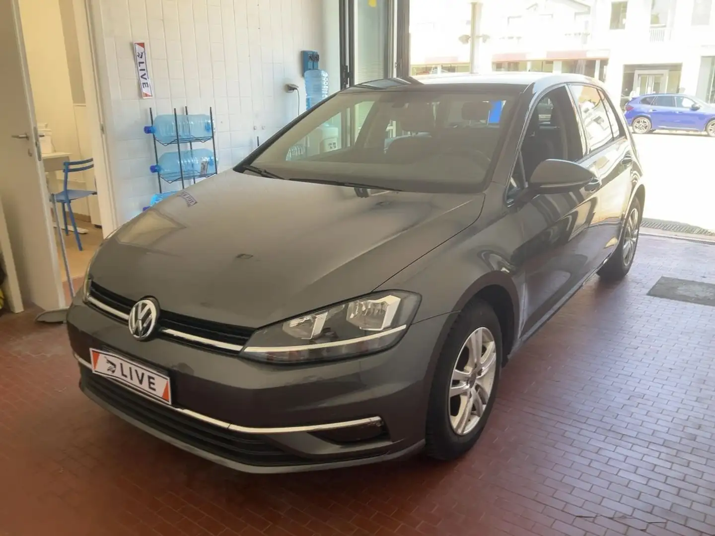 Volkswagen Golf Golf VII 2017 5p 5p 1.0 tsi Business 110cv Grigio - 1