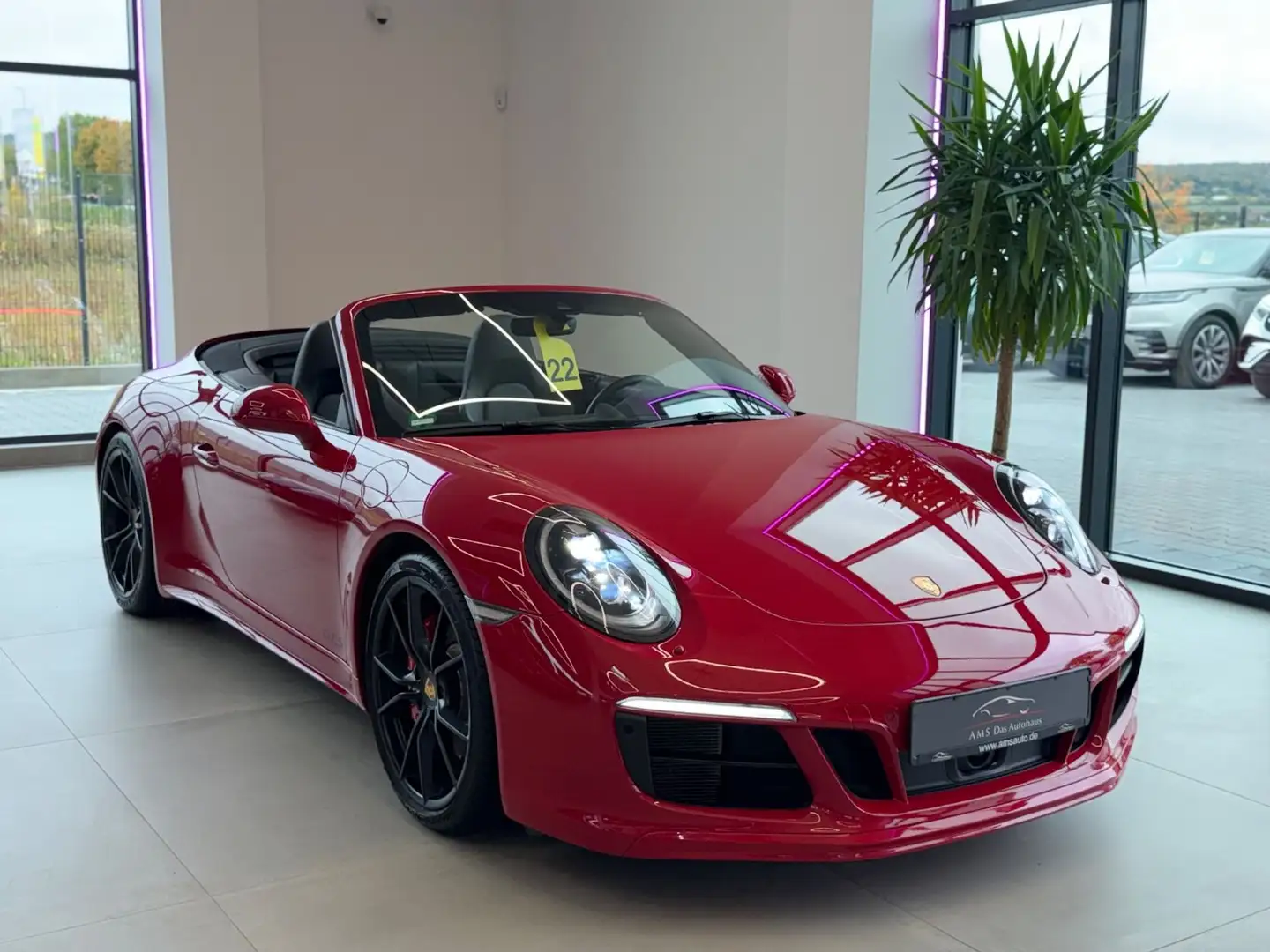 Porsche 991 .2 Carrera GTS Cabrio Sport Chrono Lift Rot - 1