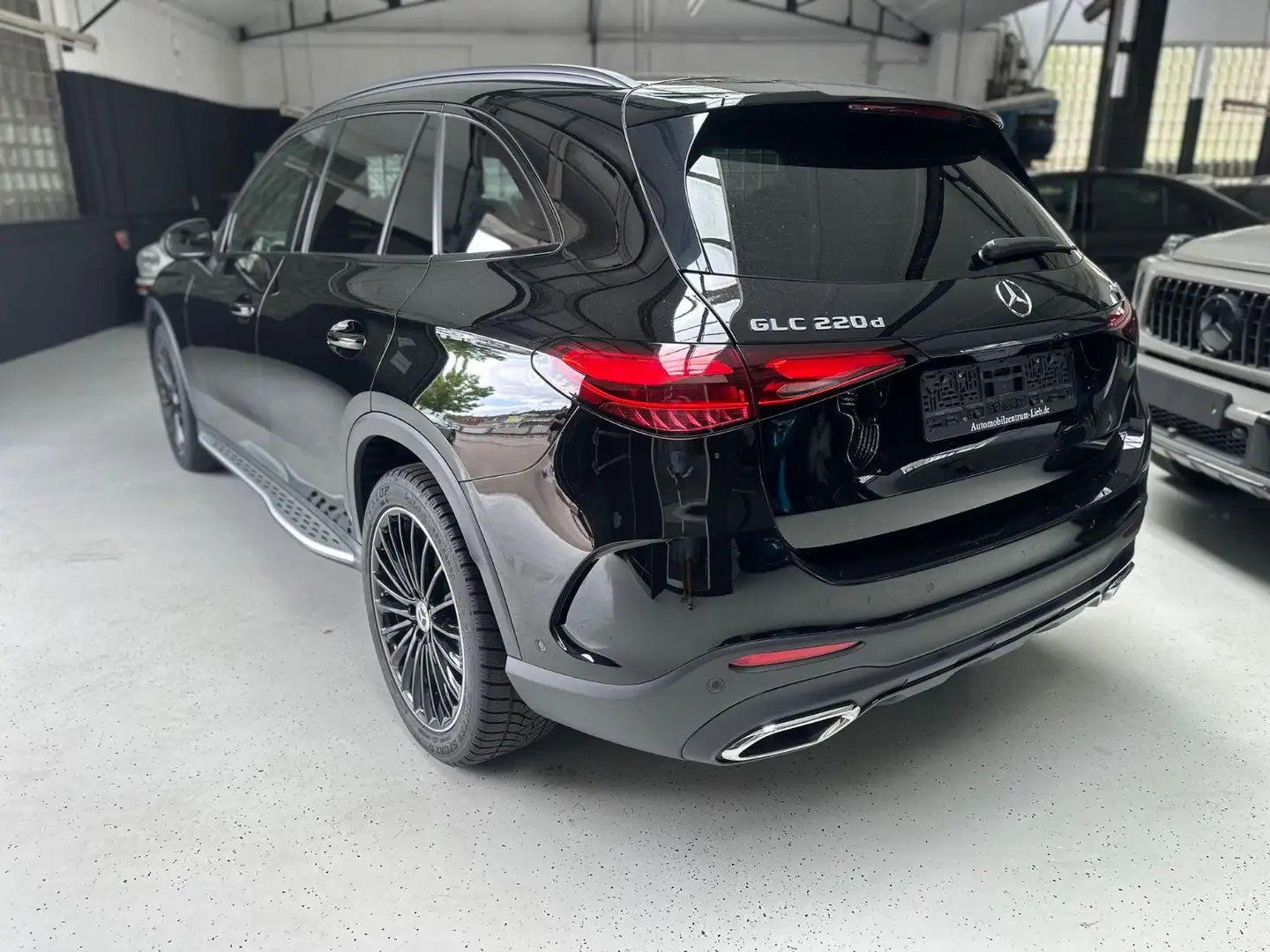 Mercedes-Benz GLC 220 d 4Matic/AMG-LINE/BURMESTER/PANO/360 Noir - 2