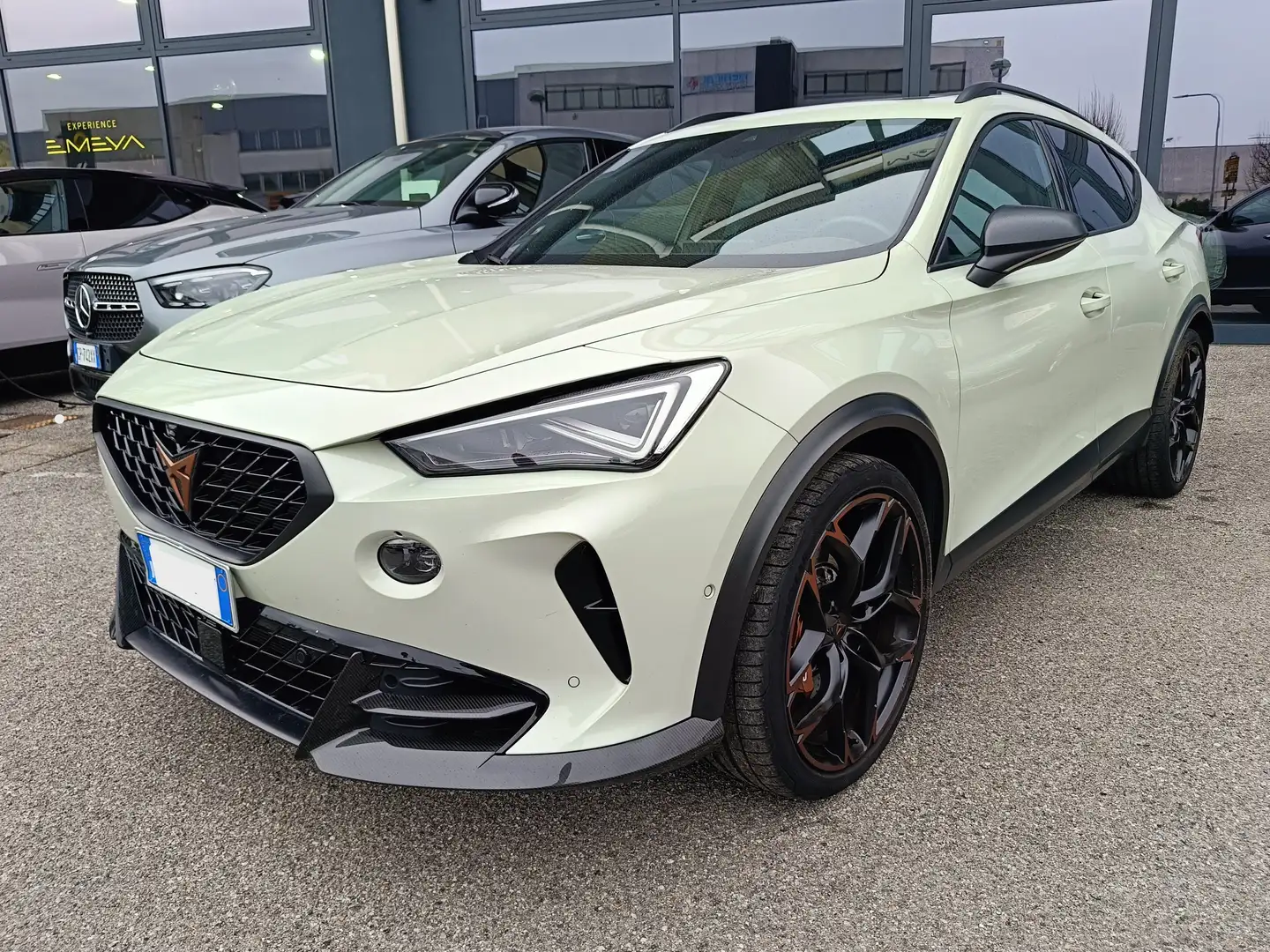 CUPRA Formentor VZ5 Formentor 2.5 tsi Taiga Grey 4drive 390cv dsg Gris - 1