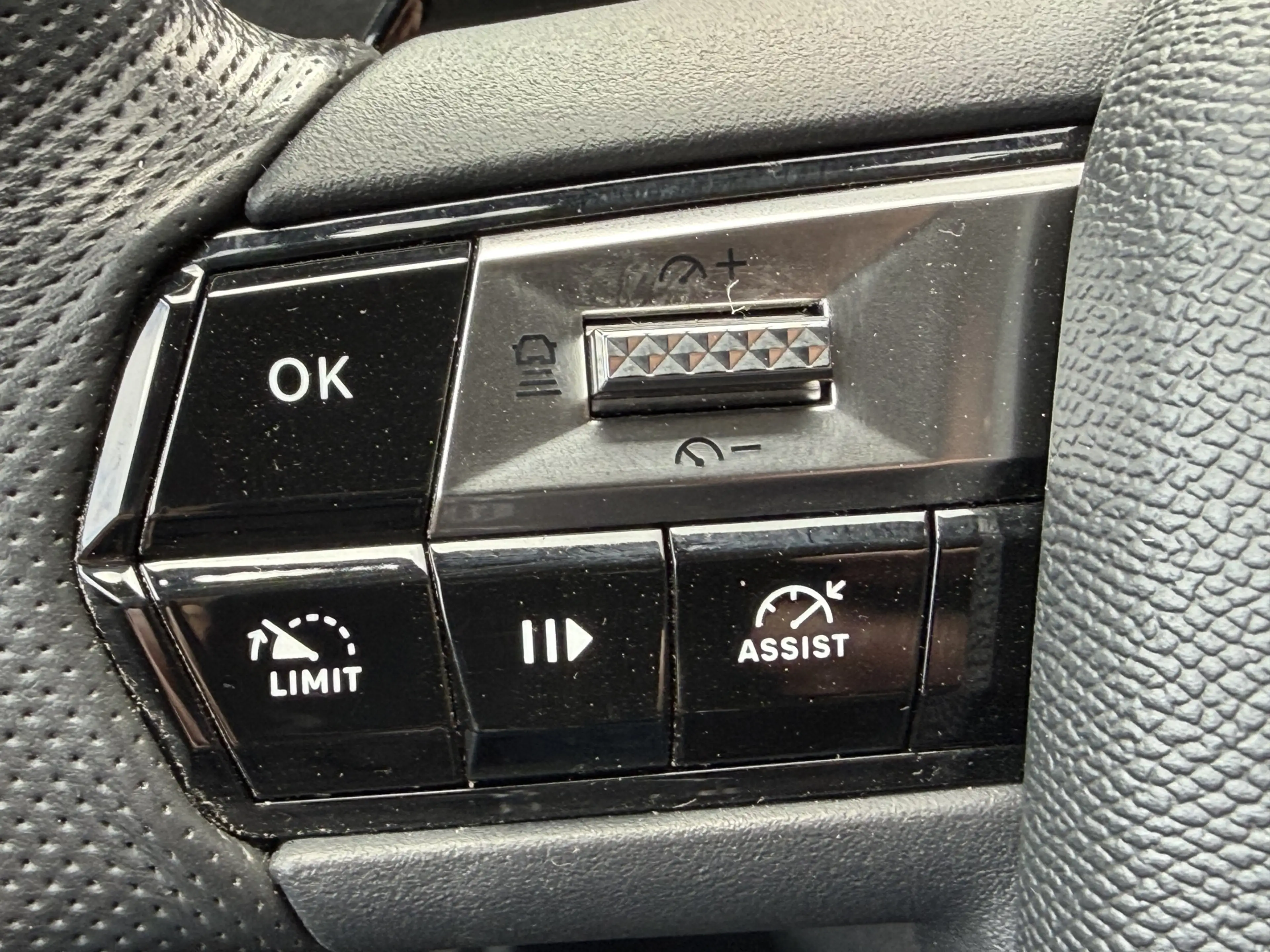 DS Automobiles DS 4 225pk E-Tense Performance Line+ (Camera - LED Matr — photo 20