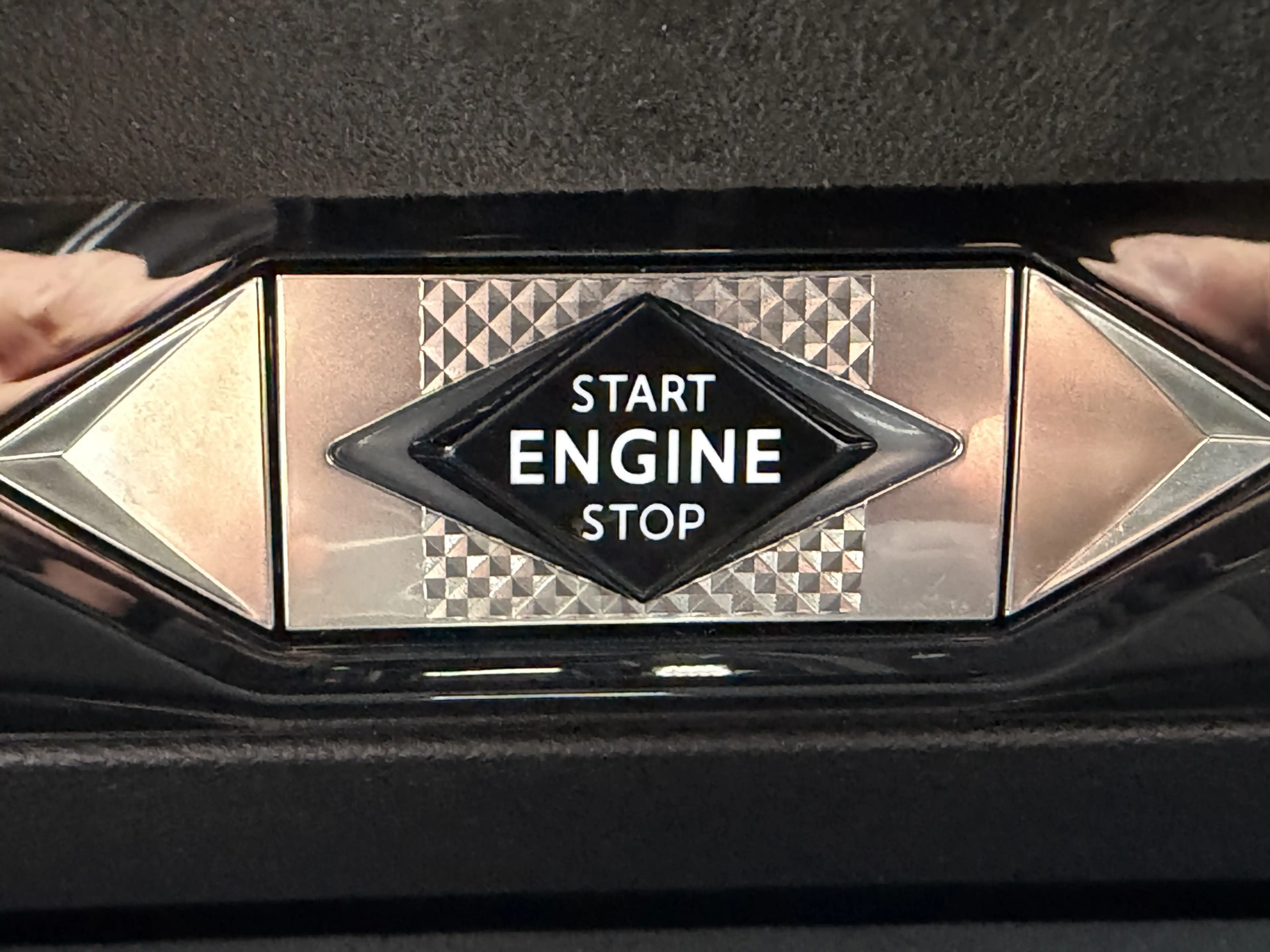 DS Automobiles DS 4 225pk E-Tense Performance Line+ (Camera - LED Matr — photo 33