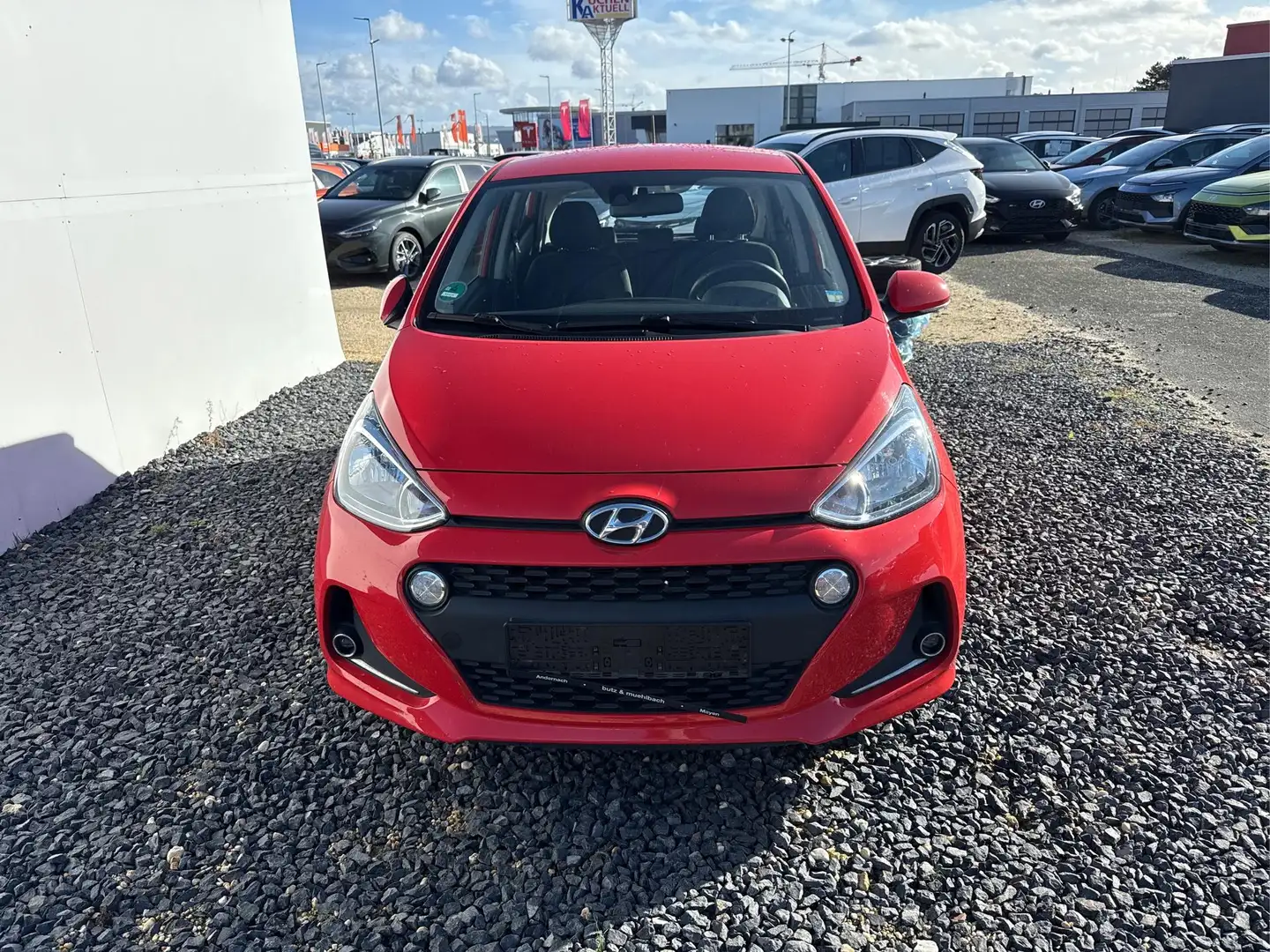Hyundai i10 STYLE AUT ALU RADIO KLIMA EL.PAKET 1.2 AUT 64kW... Rot - 2