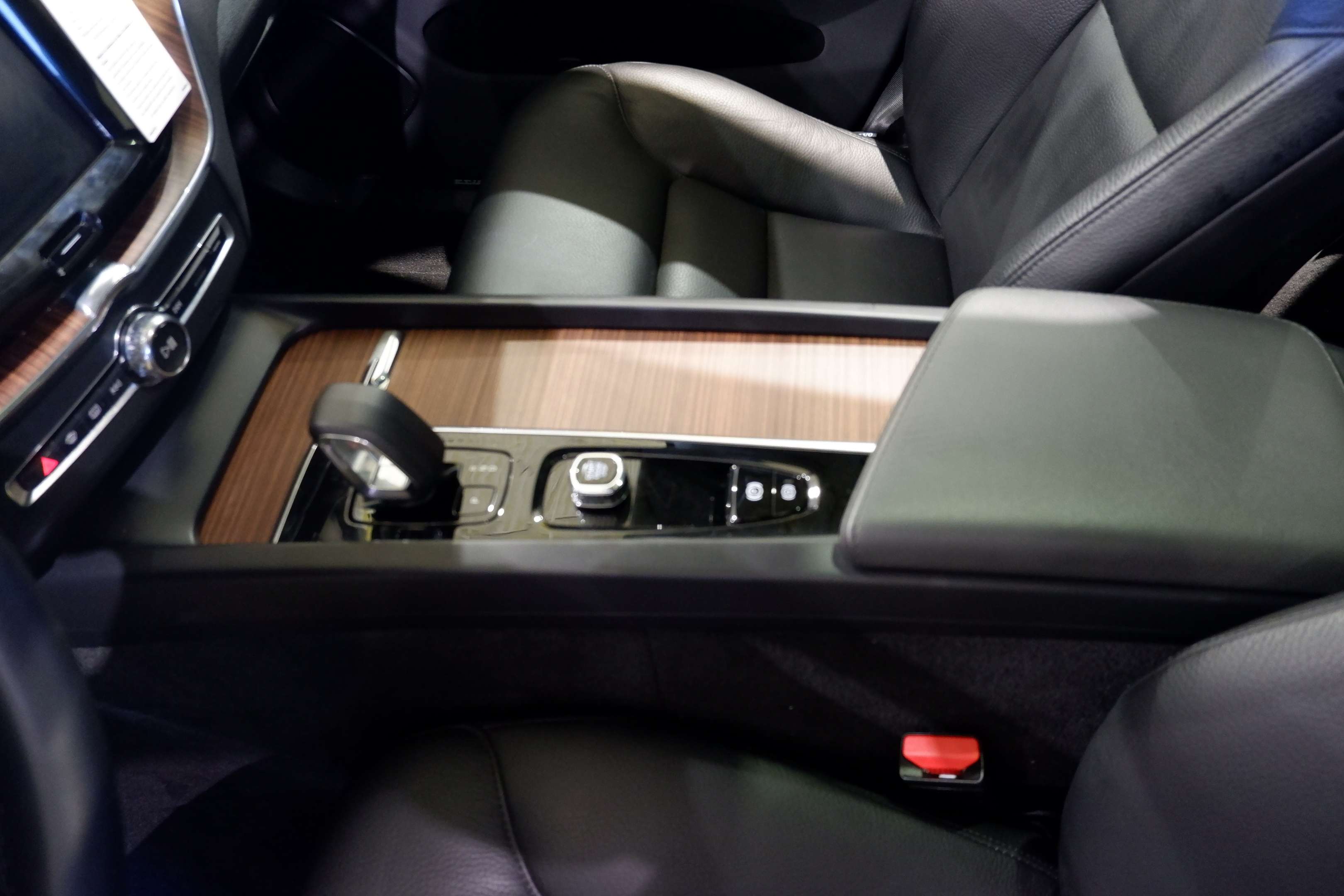 2024 Volvo XC60 B6 AWD,MILD HYBRID,WINTER PACK ET +++ thumb 23