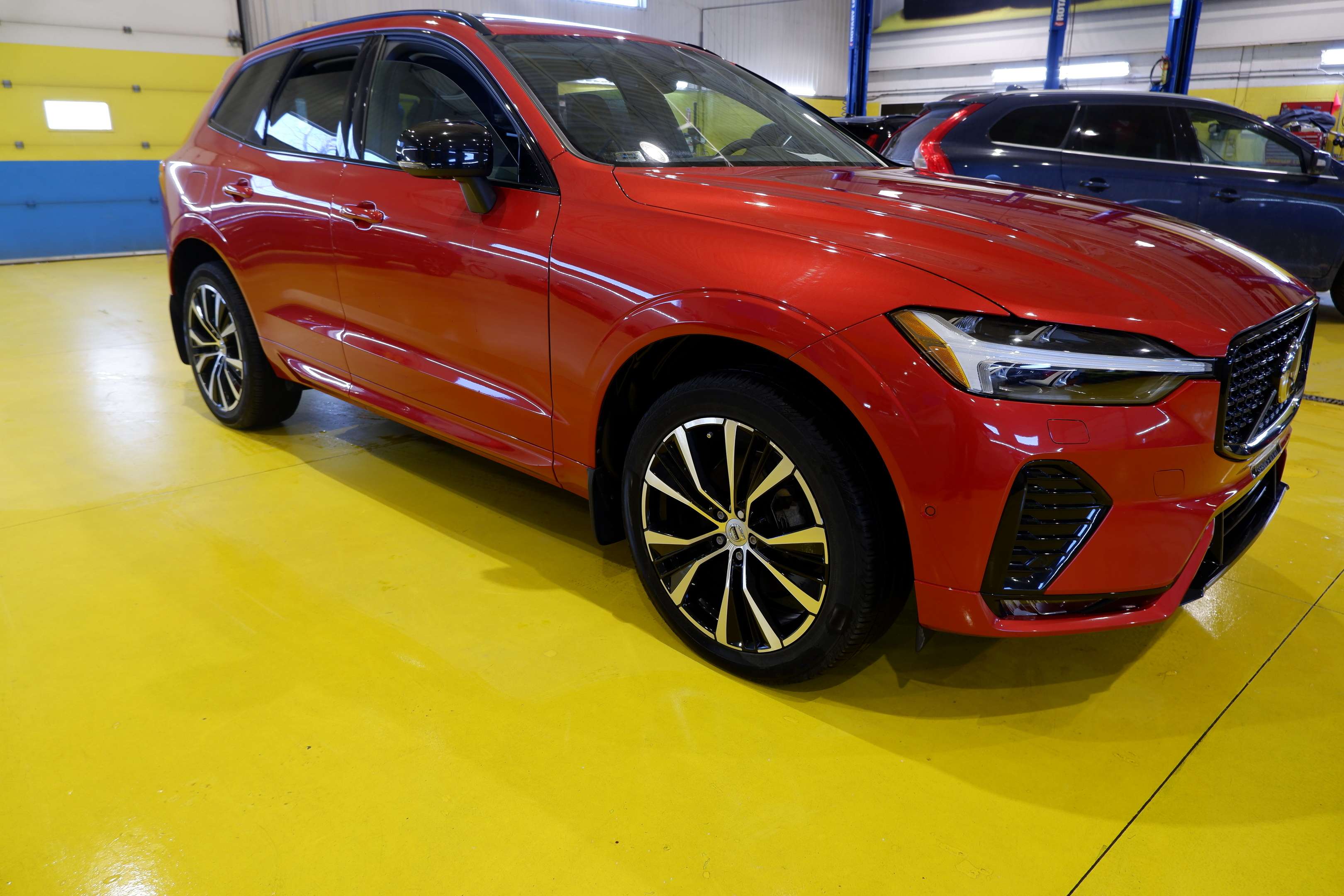 2024 Volvo XC60 B6 AWD,MILD HYBRID,WINTER PACK ET +++ alt 2