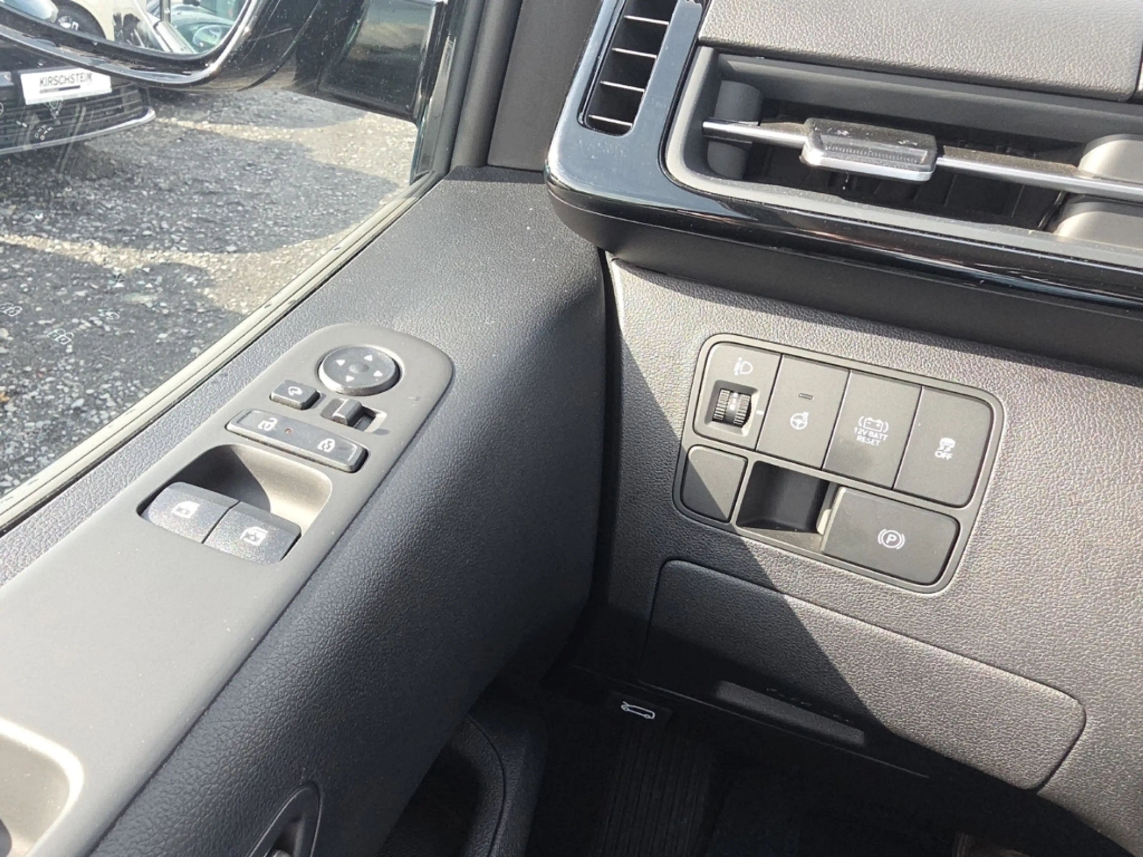 Hyundai STARIA Prime Hybrid 2WD 9-Sitzer Navi App Kamera — photo 17