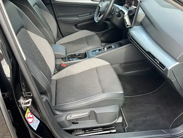 Volkswagen Golf view 11