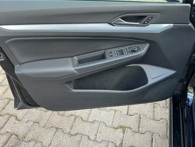 Volkswagen Golf view 12