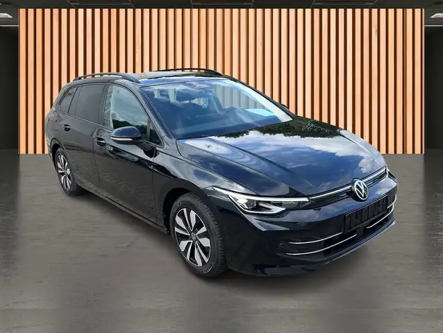 Volkswagen Golf view 5