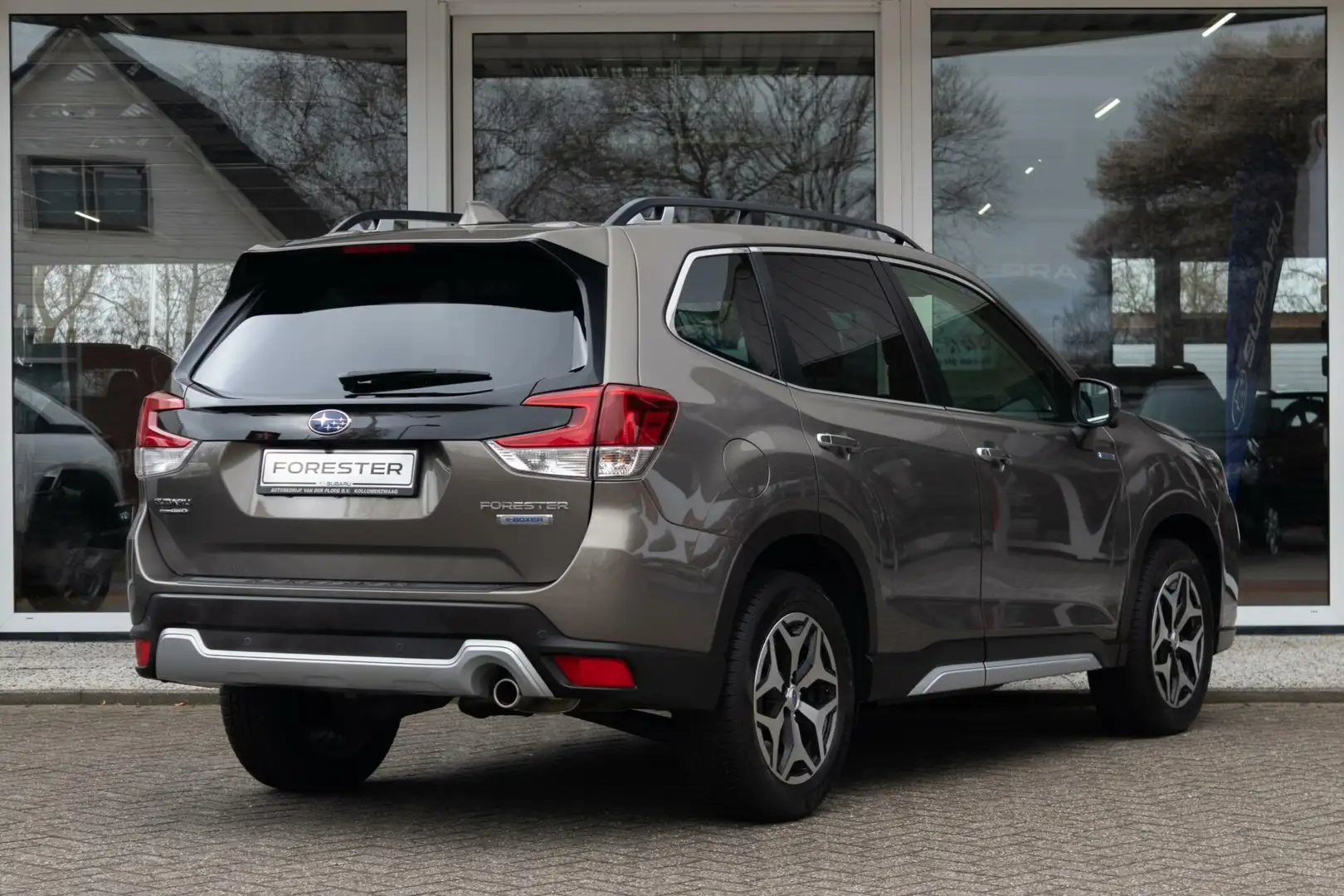 Subaru Forester 2.0i e-BOXER Luxury | Eyesight | Keyless | Apple C Bruin - 2