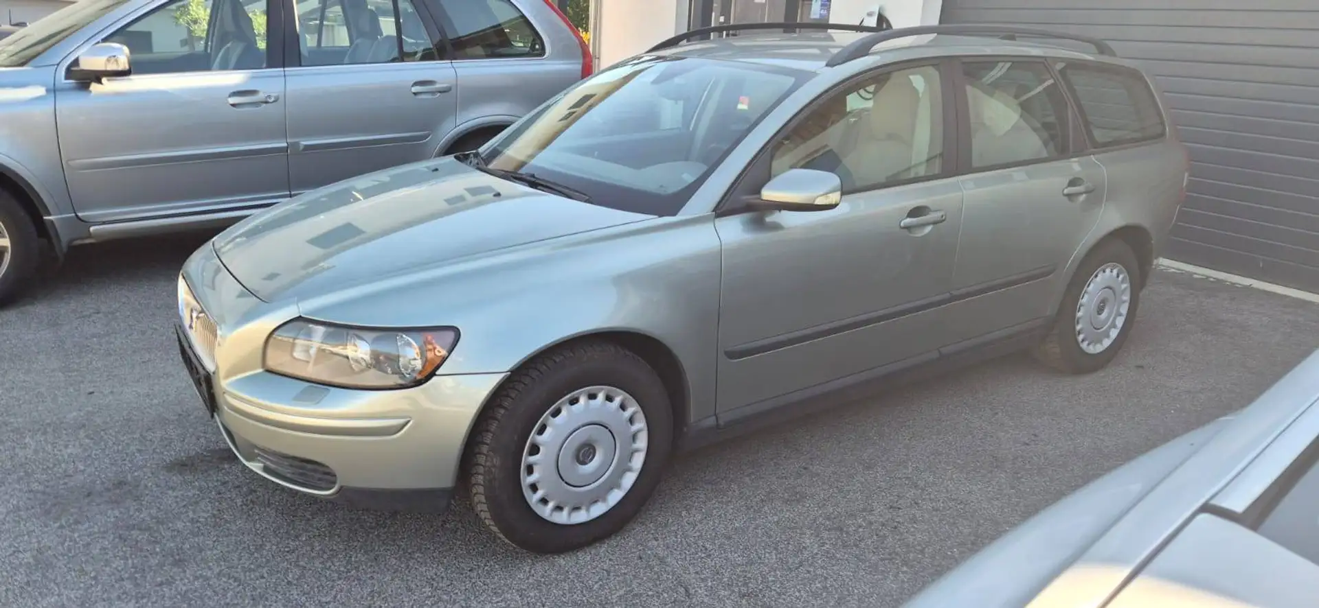 Volvo V50 1.8 Grün - 1