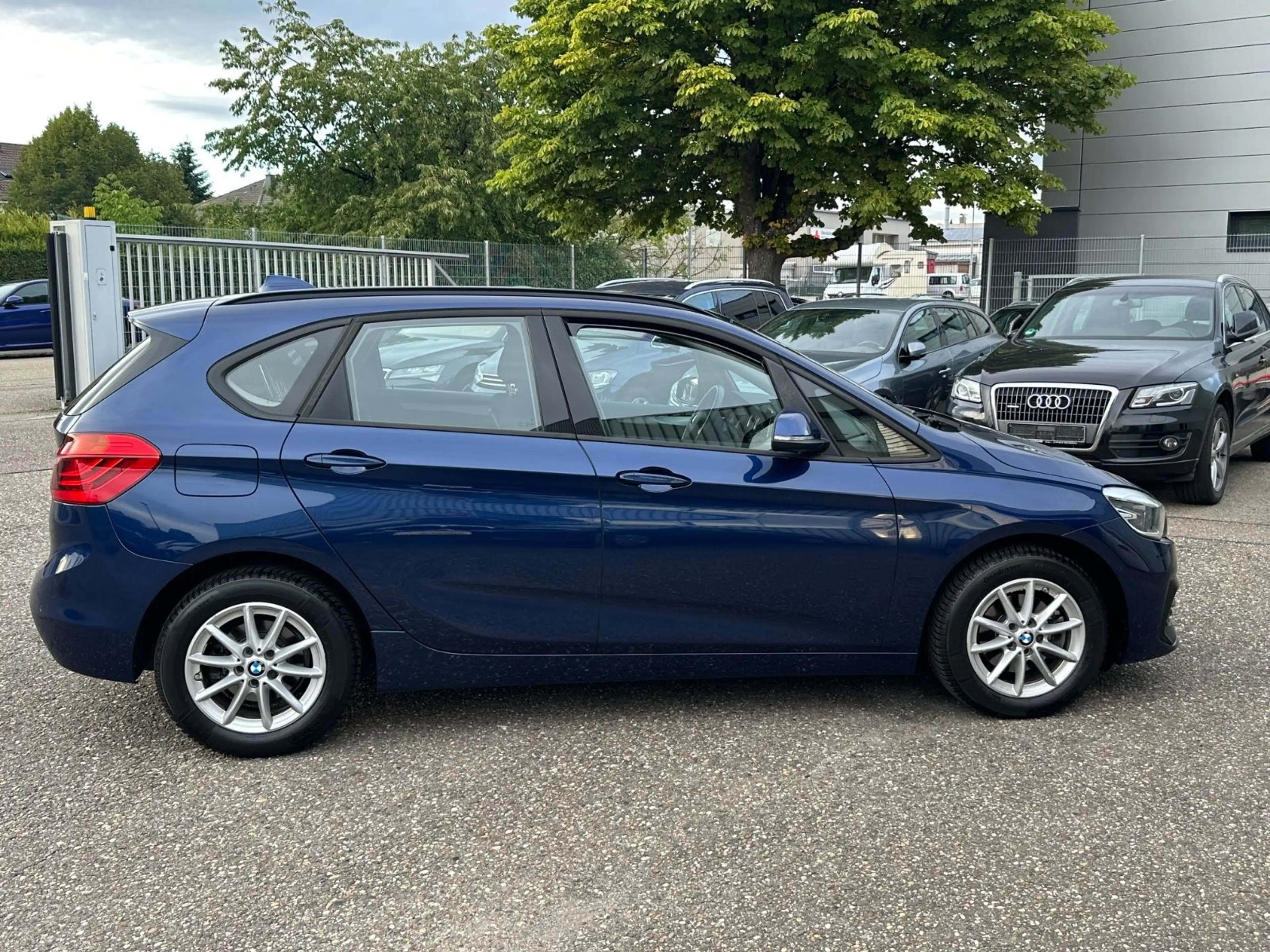 BMW 216 d Active Tourer AC LED DAB NAVI PTC TOP EUR6 — photo 4