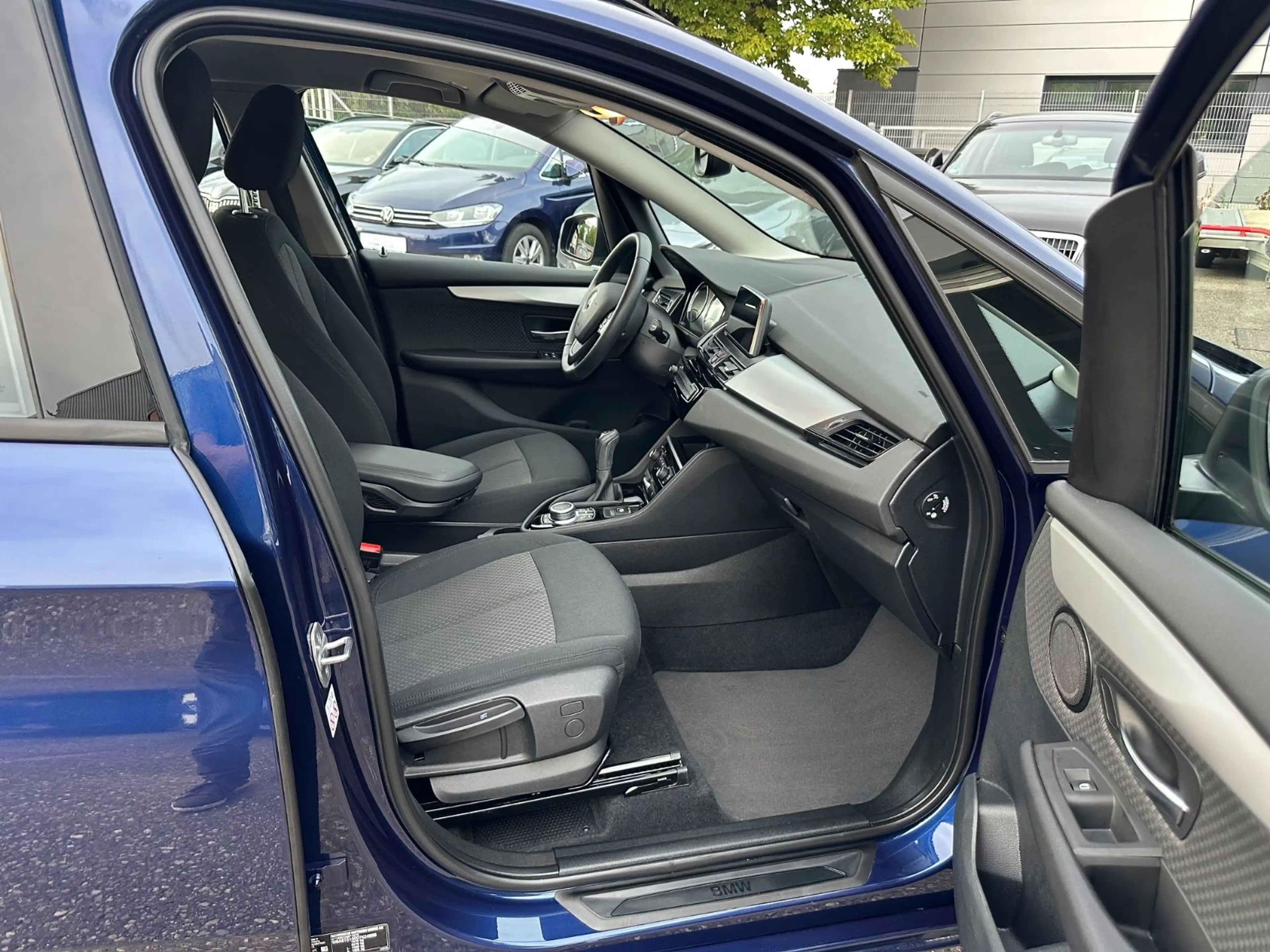 BMW 216 d Active Tourer AC LED DAB NAVI PTC TOP EUR6 — photo 12
