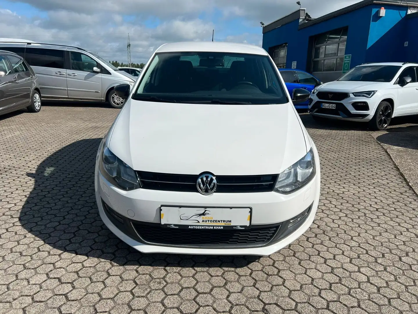 Volkswagen Polo V Match BIXEN/PDC/SHZ/STHZ/NAVI Blanc - 2