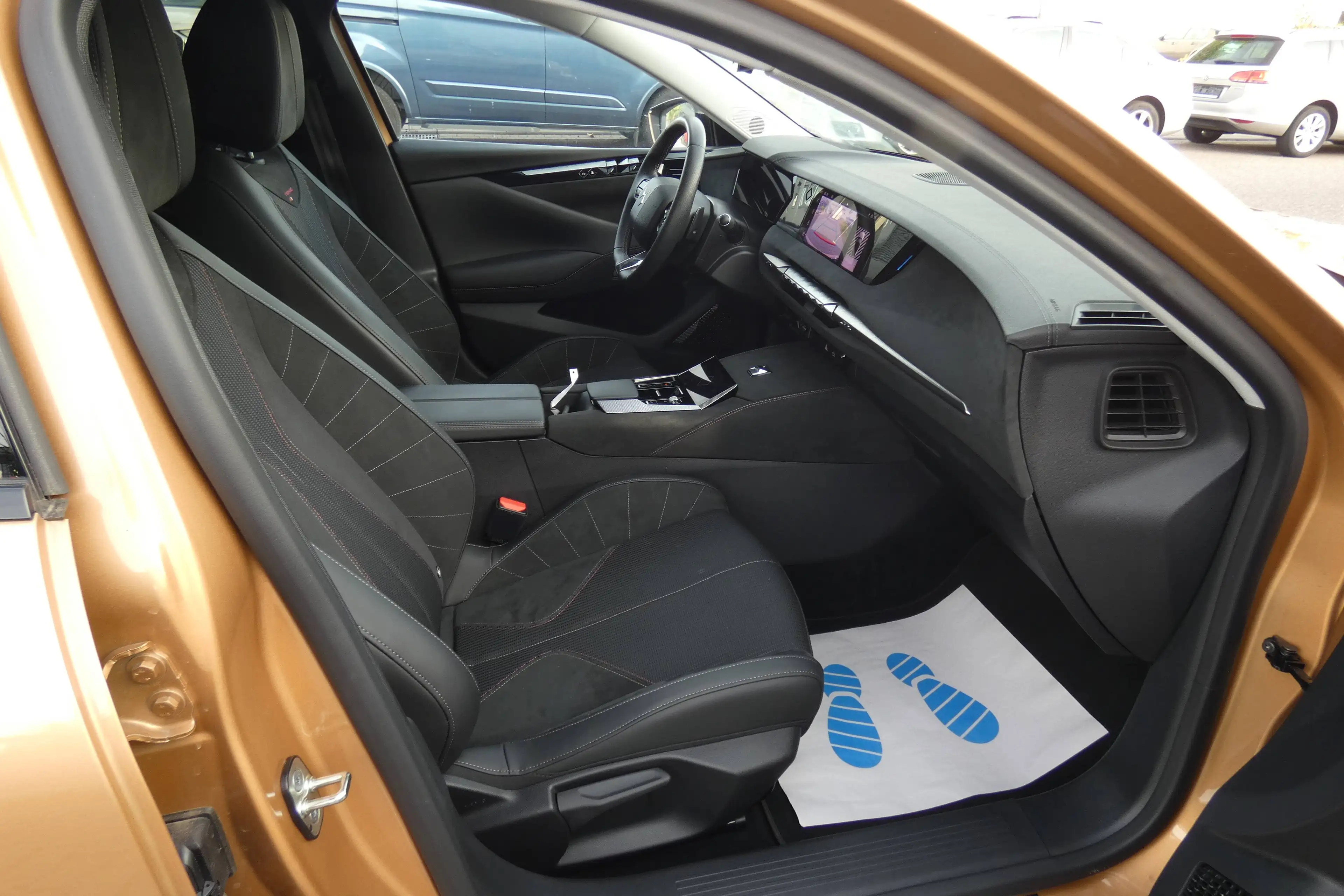 DS Automobiles DS 4 E-Tense Performance Line  Inkls MwsT- Neuer Tüv — photo 12