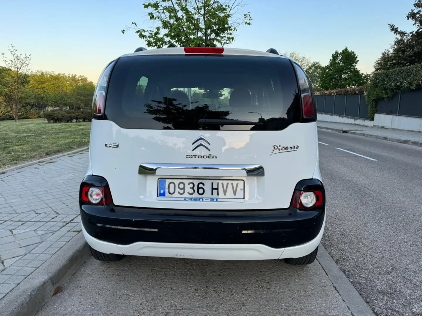 Citroen C3 Picasso 1.6HDi Attraction 90 Blanco - 2