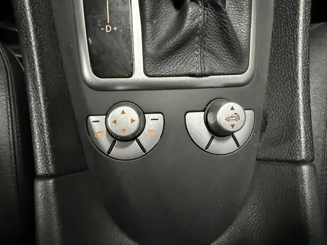 Mercedes-Benz SLK view 16