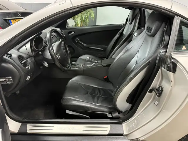 Mercedes-Benz SLK view 18