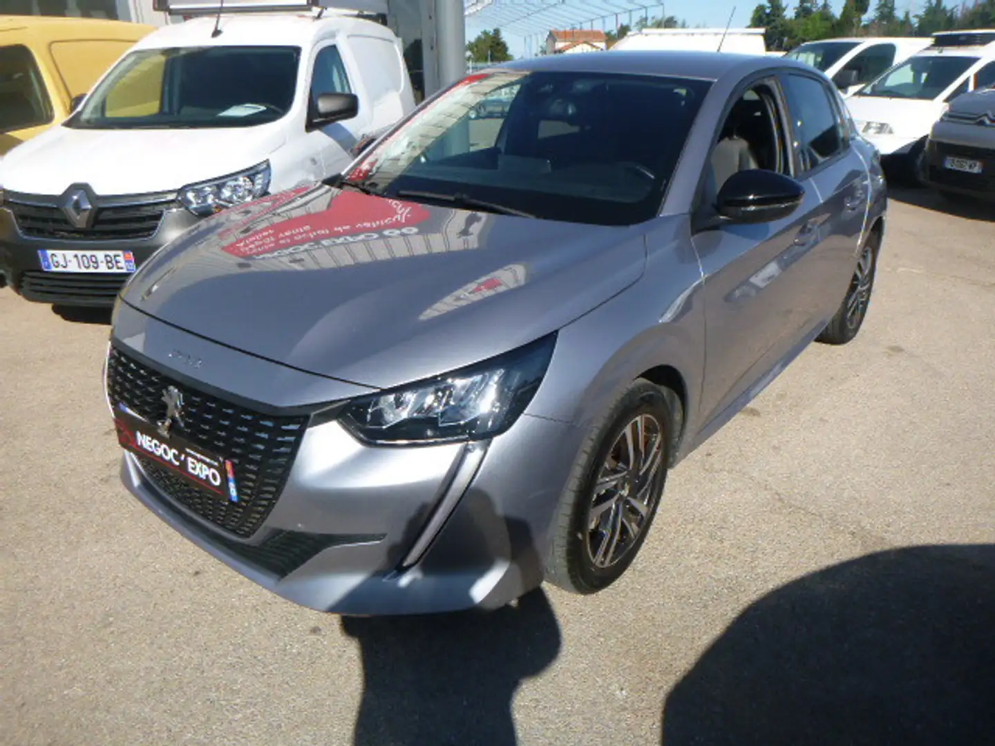 Peugeot 208 Allure 1.2 100CV Grijs - 1