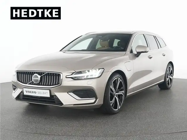 Volvo V60 T8 AWD Ultimate Bright B&W SOUND*AHK*MASSAGE